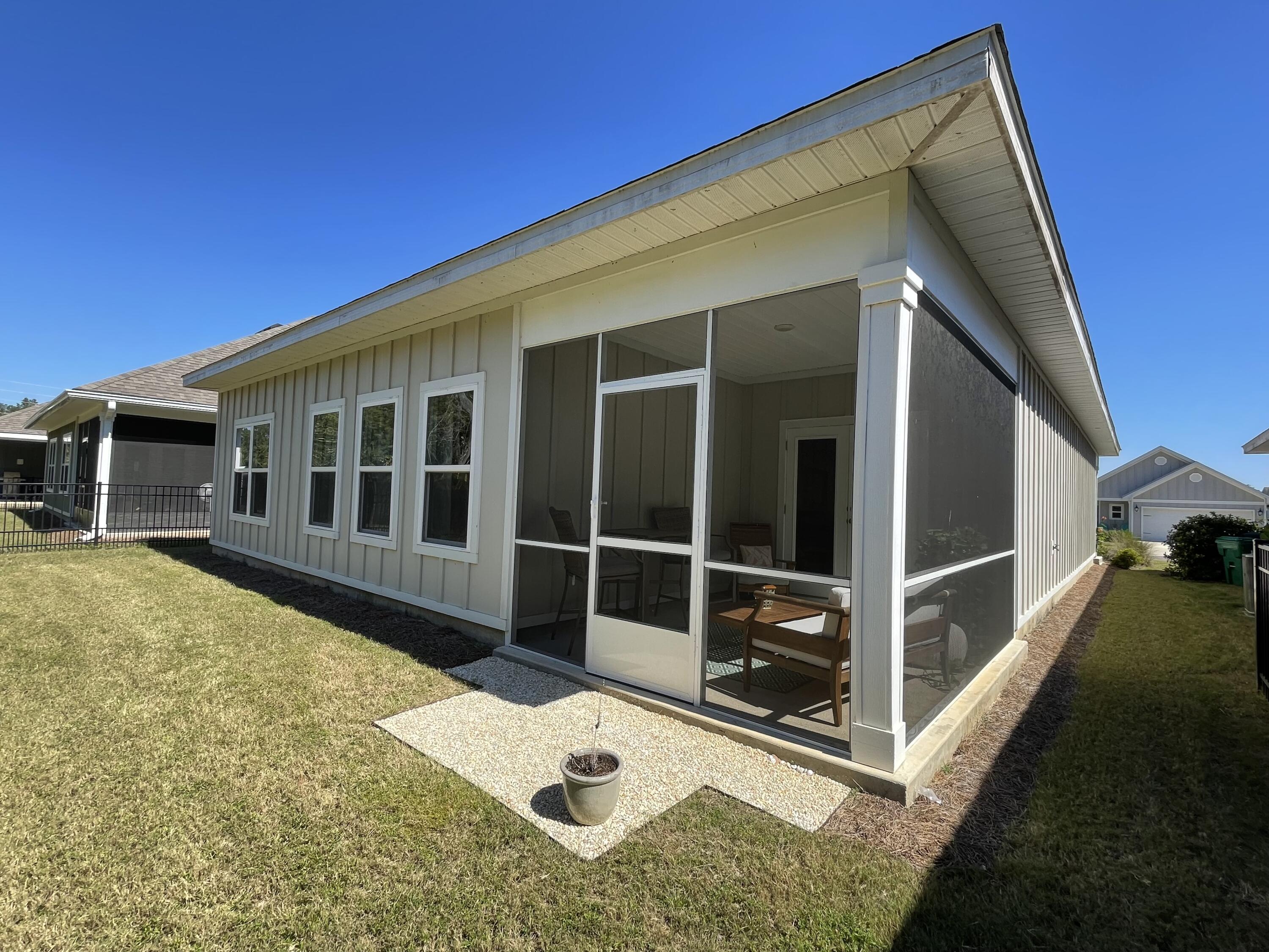 HAMMOCK BAY - FIREFLY - Residential