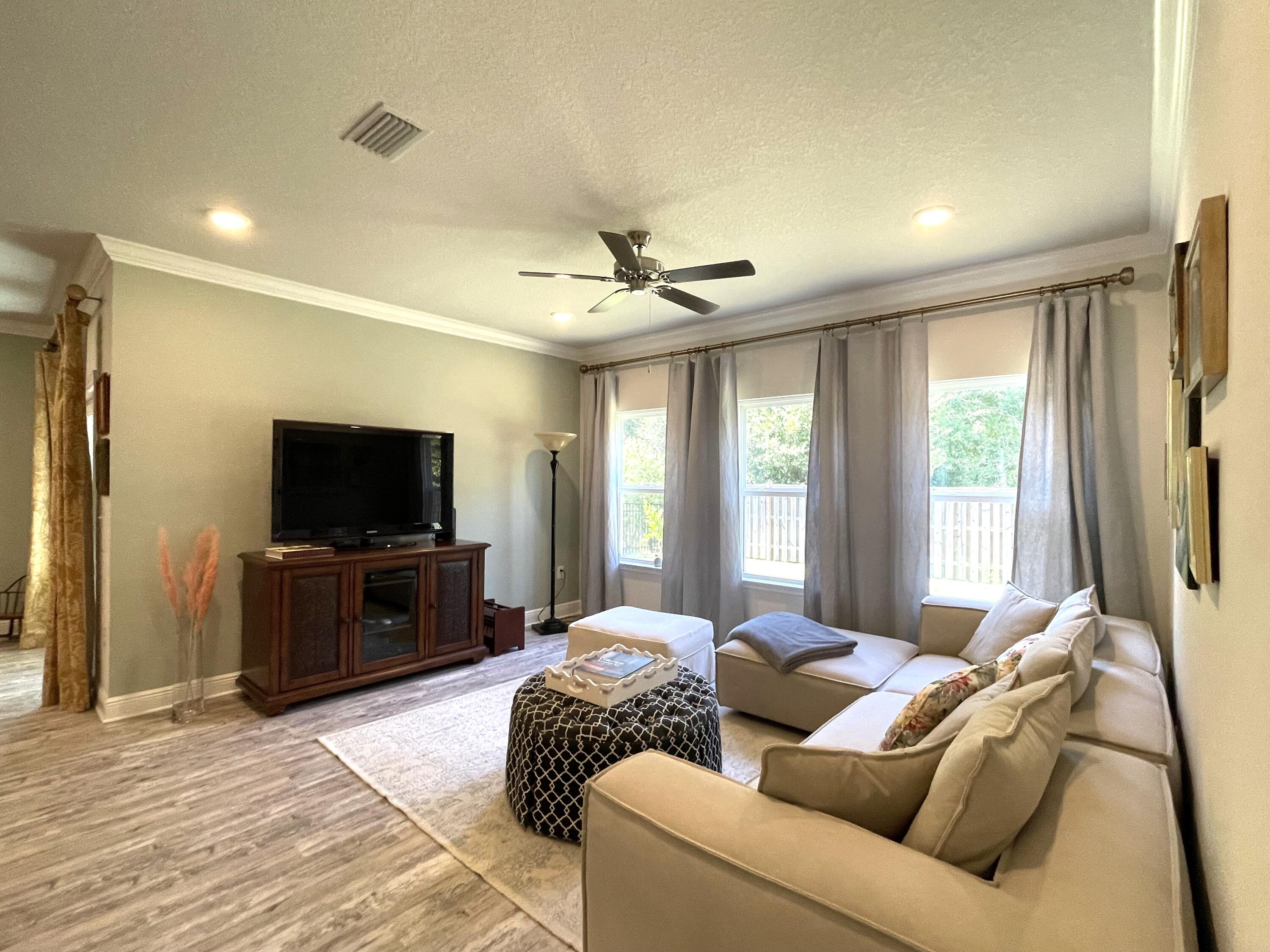 HAMMOCK BAY - FIREFLY - Residential