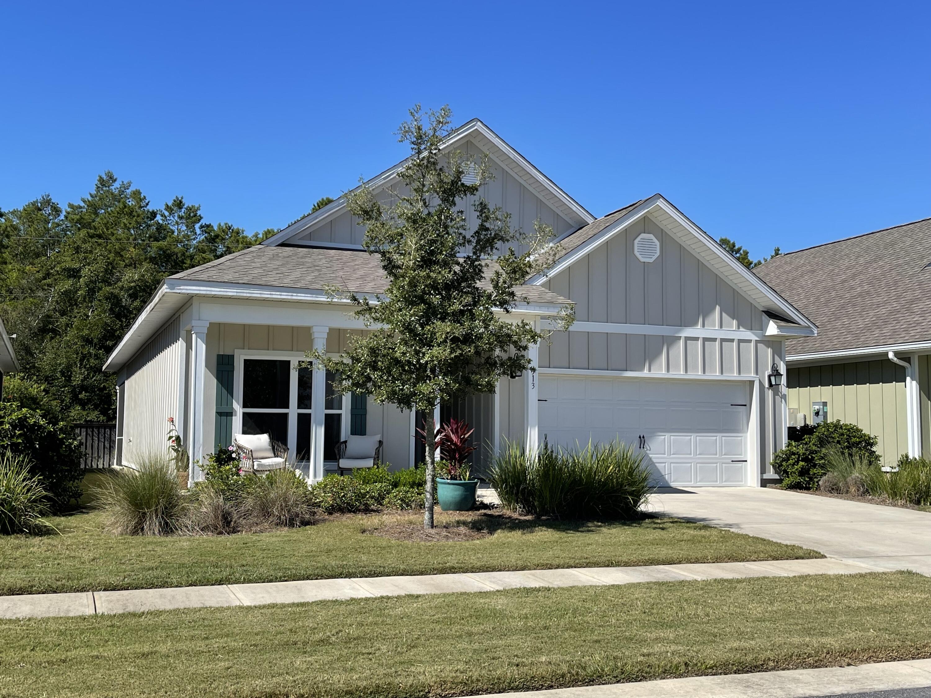HAMMOCK BAY - FIREFLY - Residential