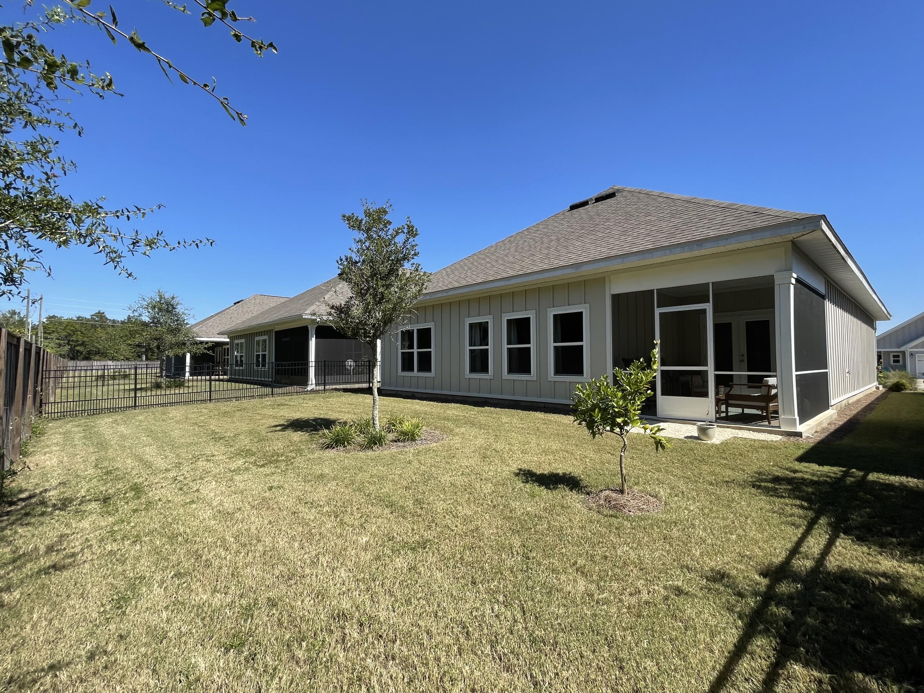 HAMMOCK BAY - FIREFLY - Residential