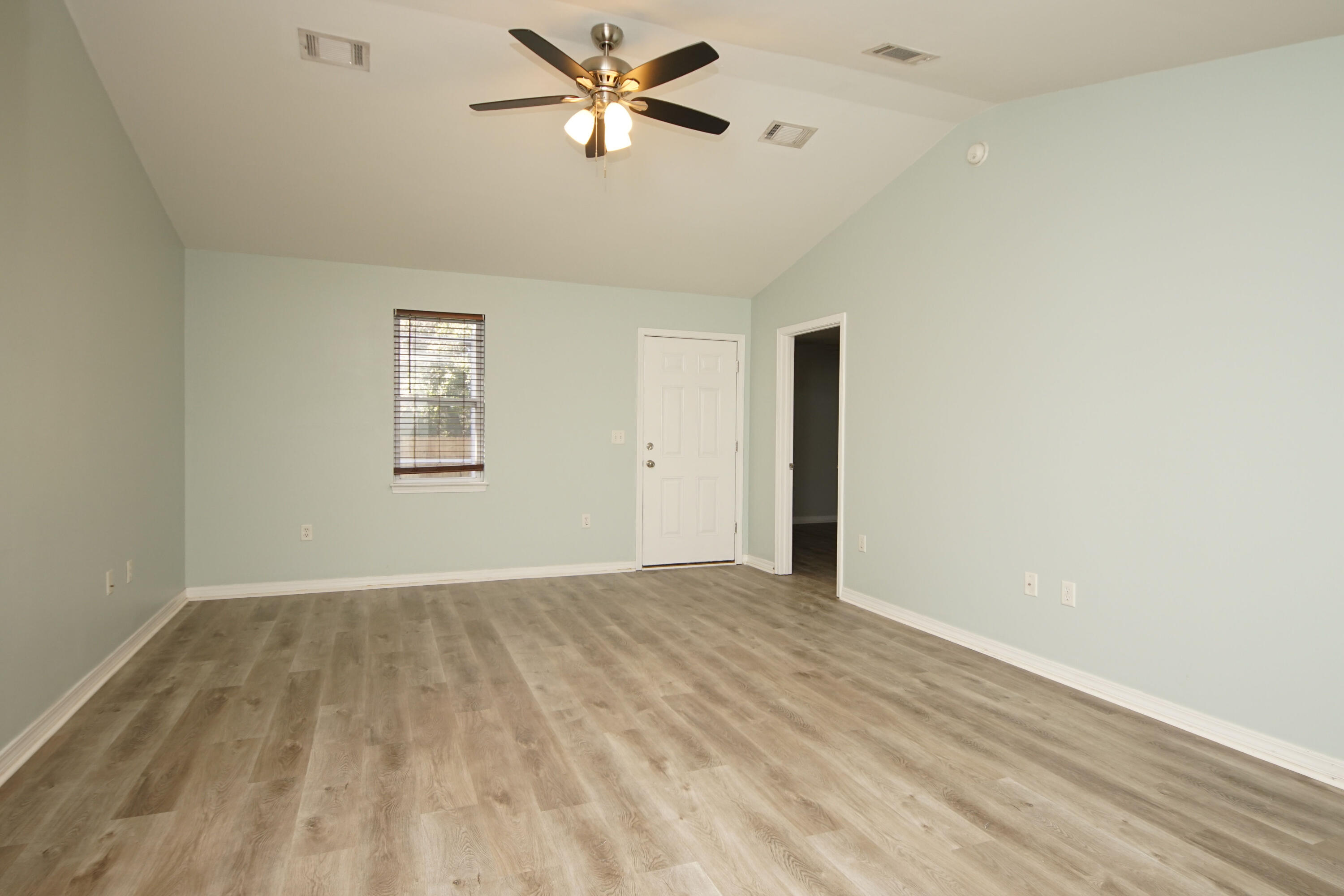 VILLA TASSO TOWN OF - Residential