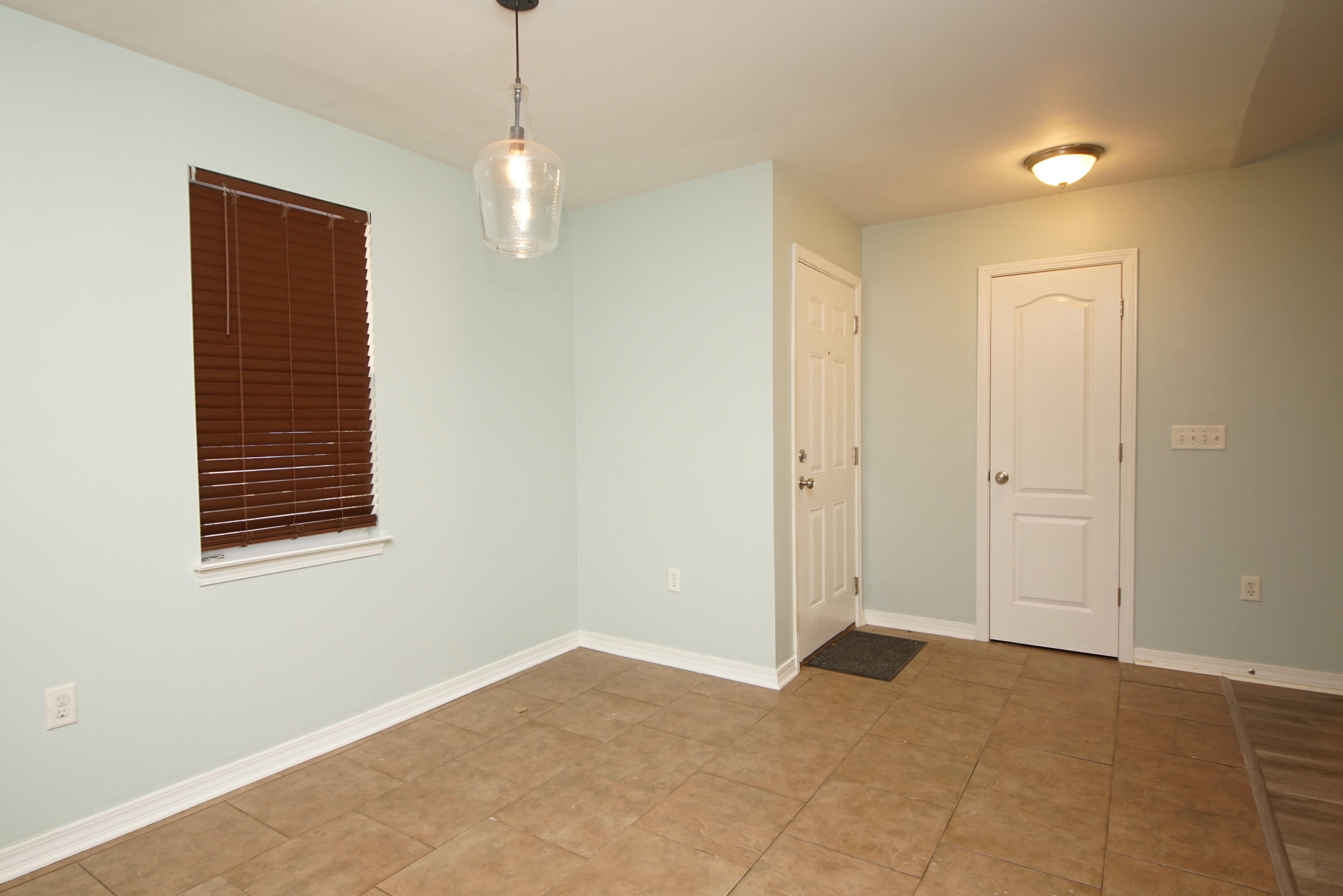 VILLA TASSO TOWN OF - Residential