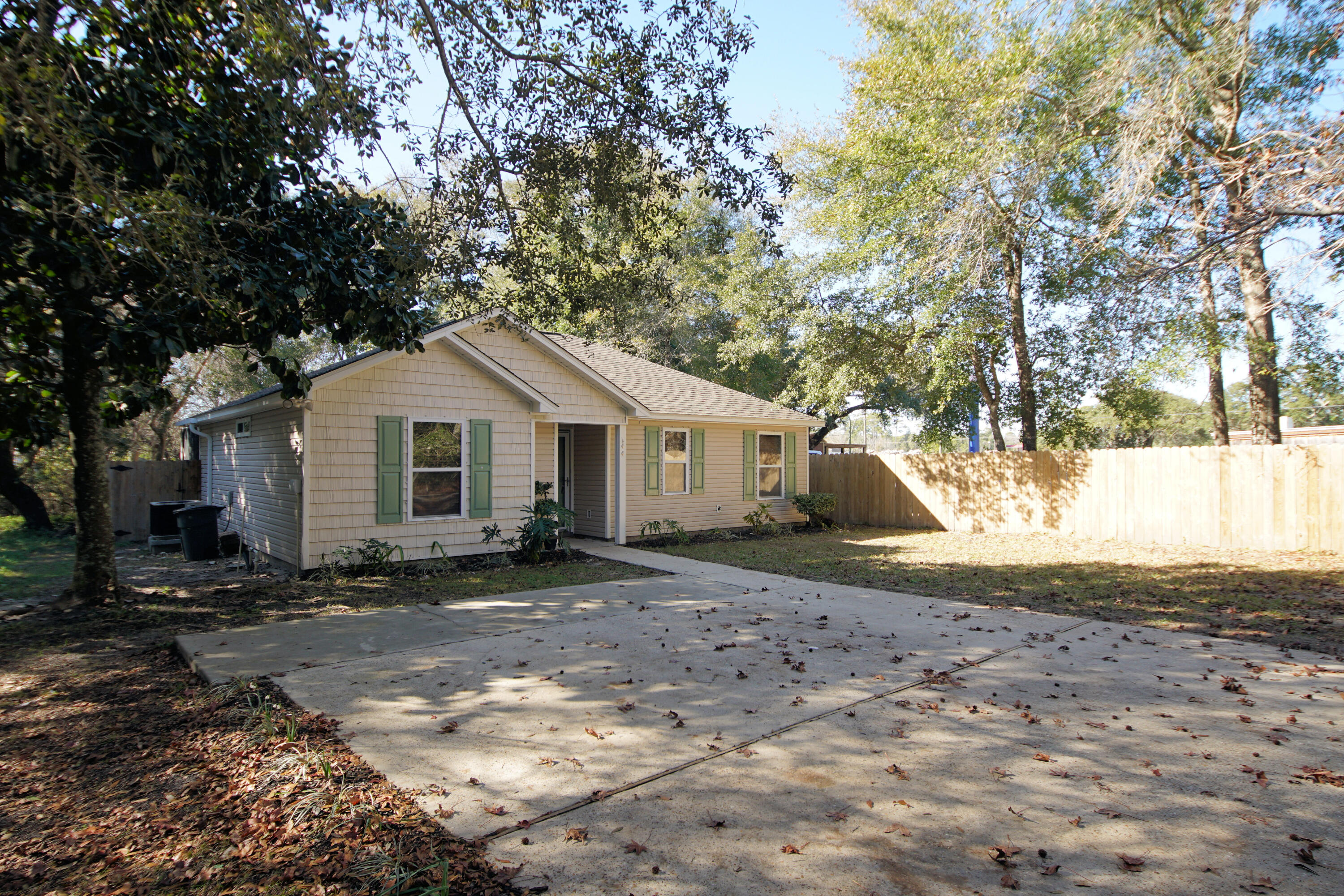 VILLA TASSO TOWN OF - Residential