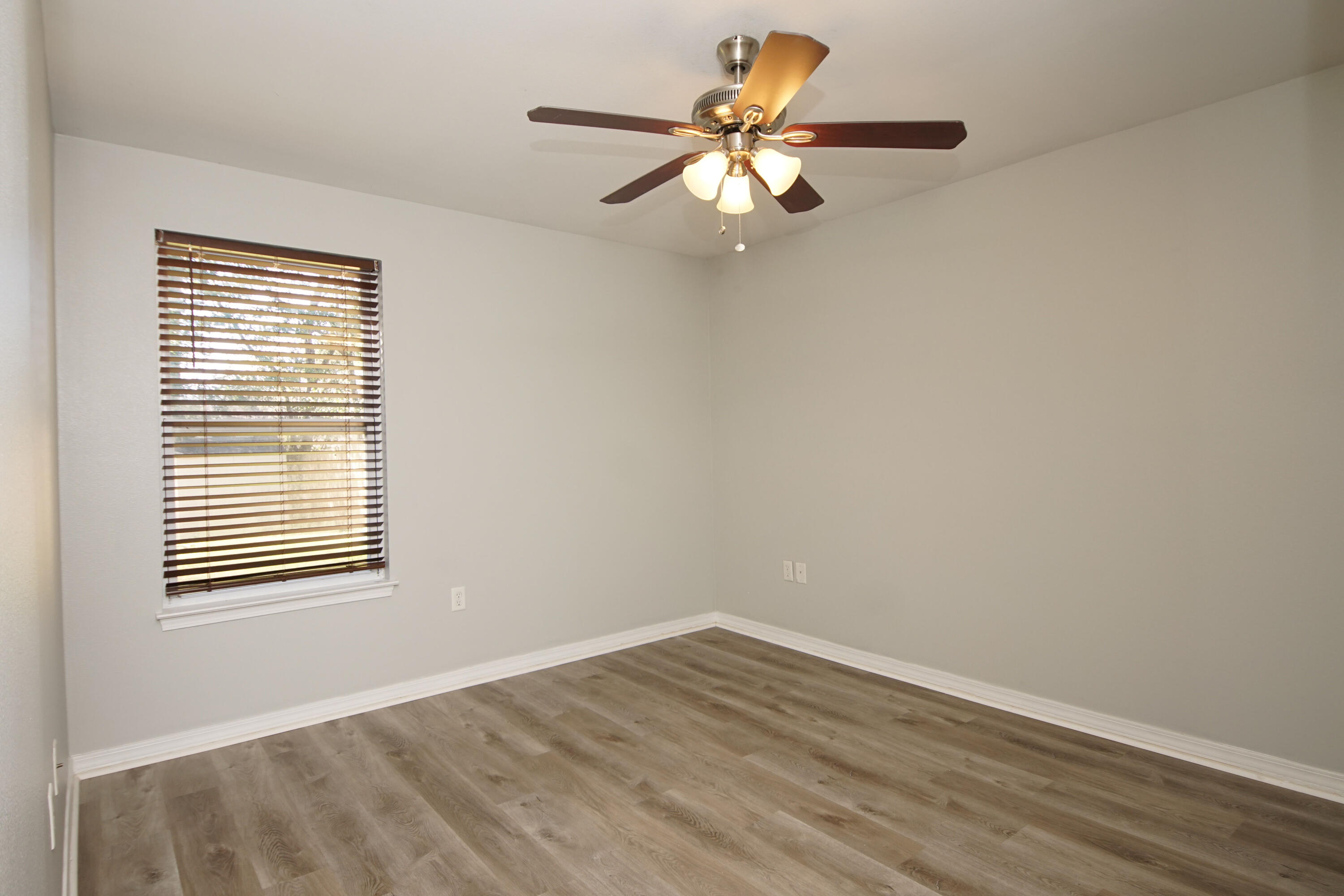 VILLA TASSO TOWN OF - Residential