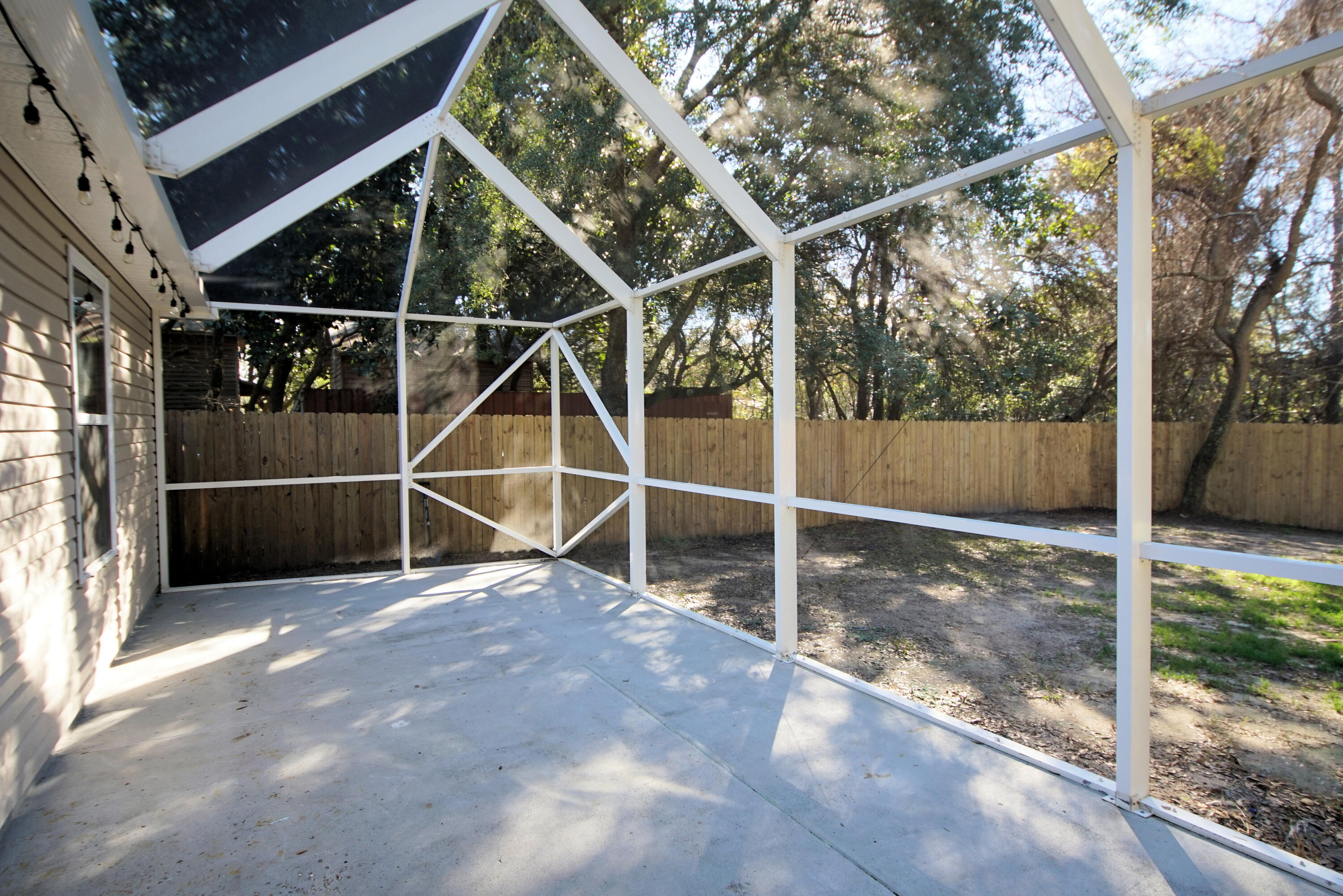 VILLA TASSO TOWN OF - Residential