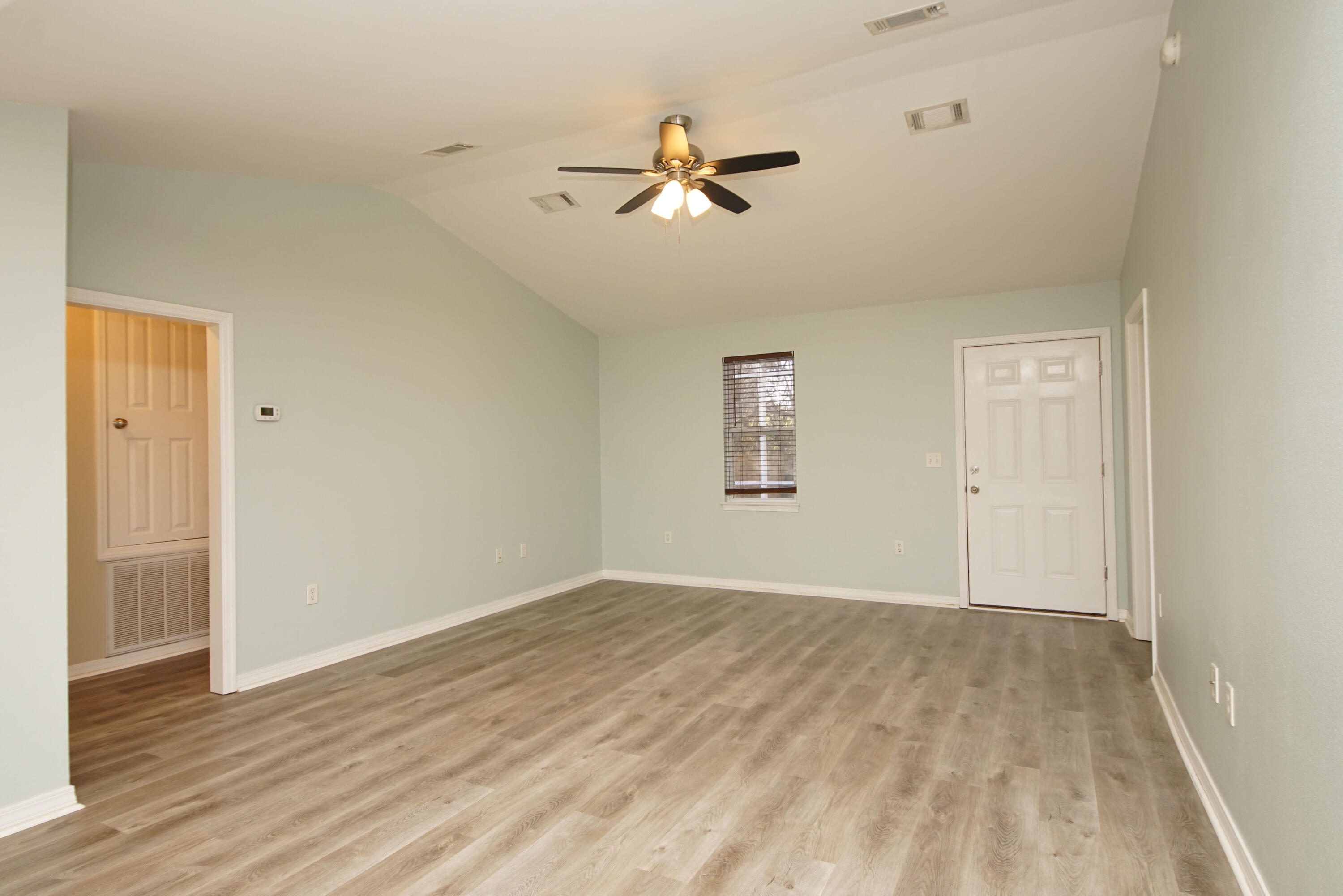 VILLA TASSO TOWN OF - Residential