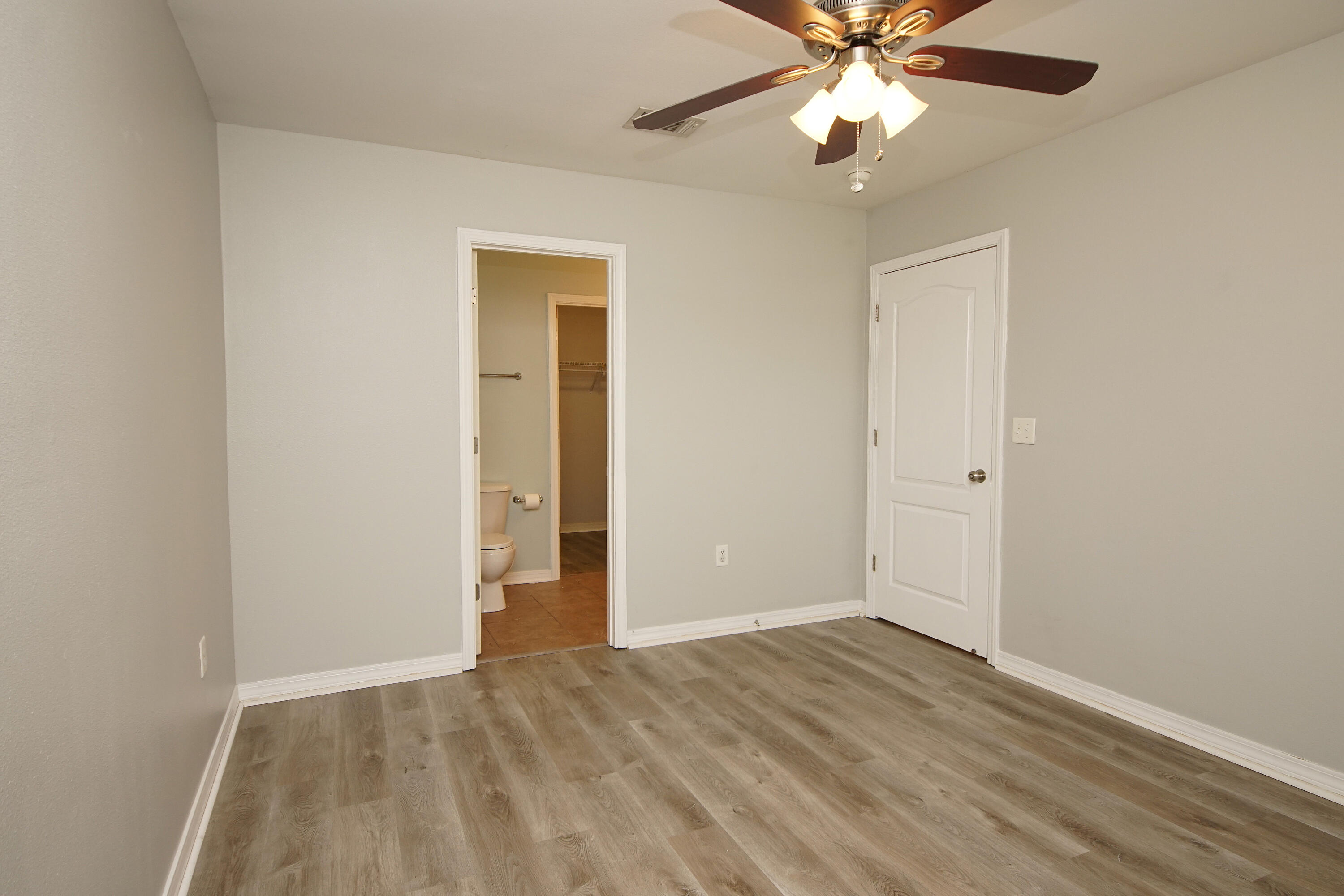 VILLA TASSO TOWN OF - Residential