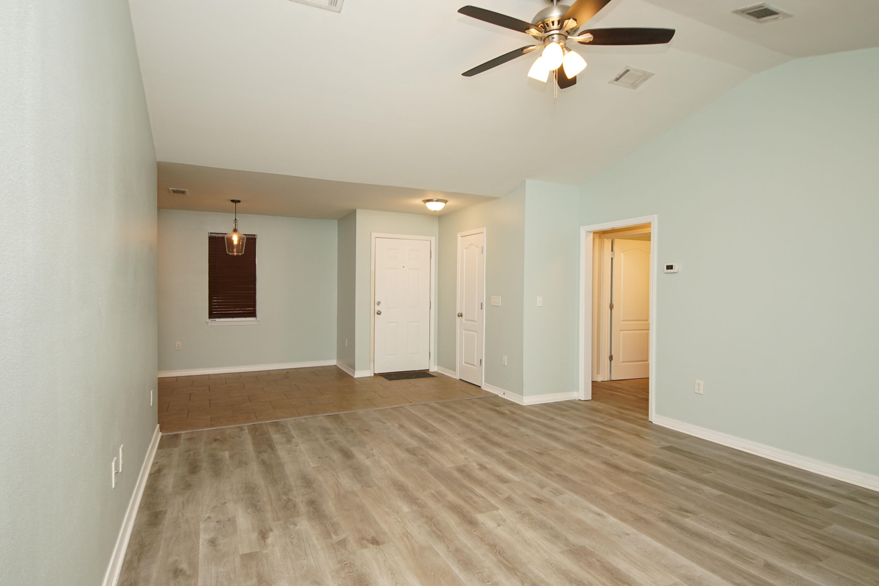 VILLA TASSO TOWN OF - Residential