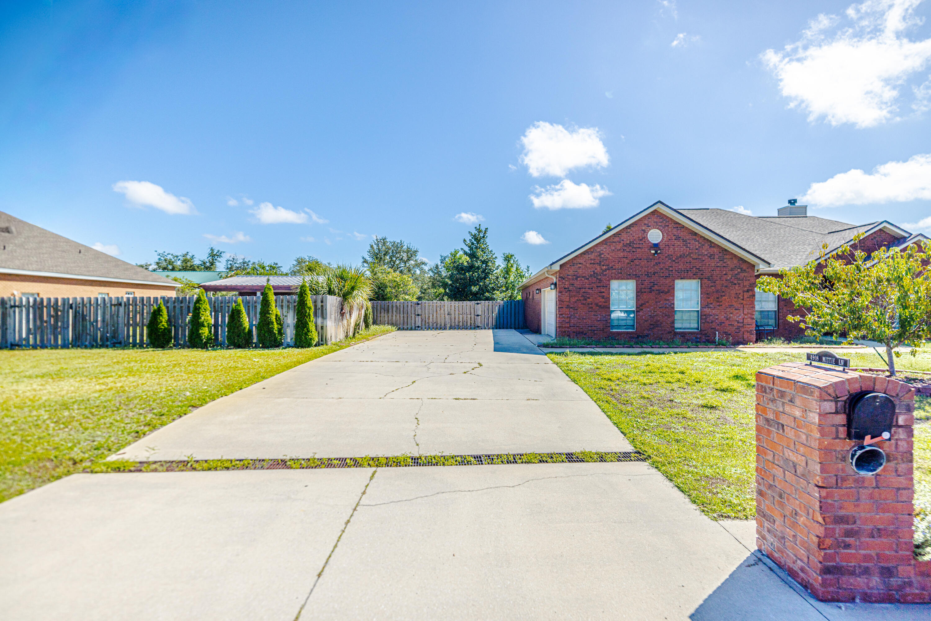 Mittie Lane - Residential