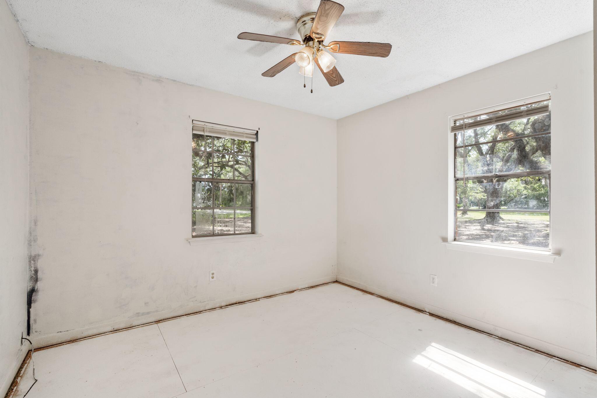 BAY GROVE - Residential