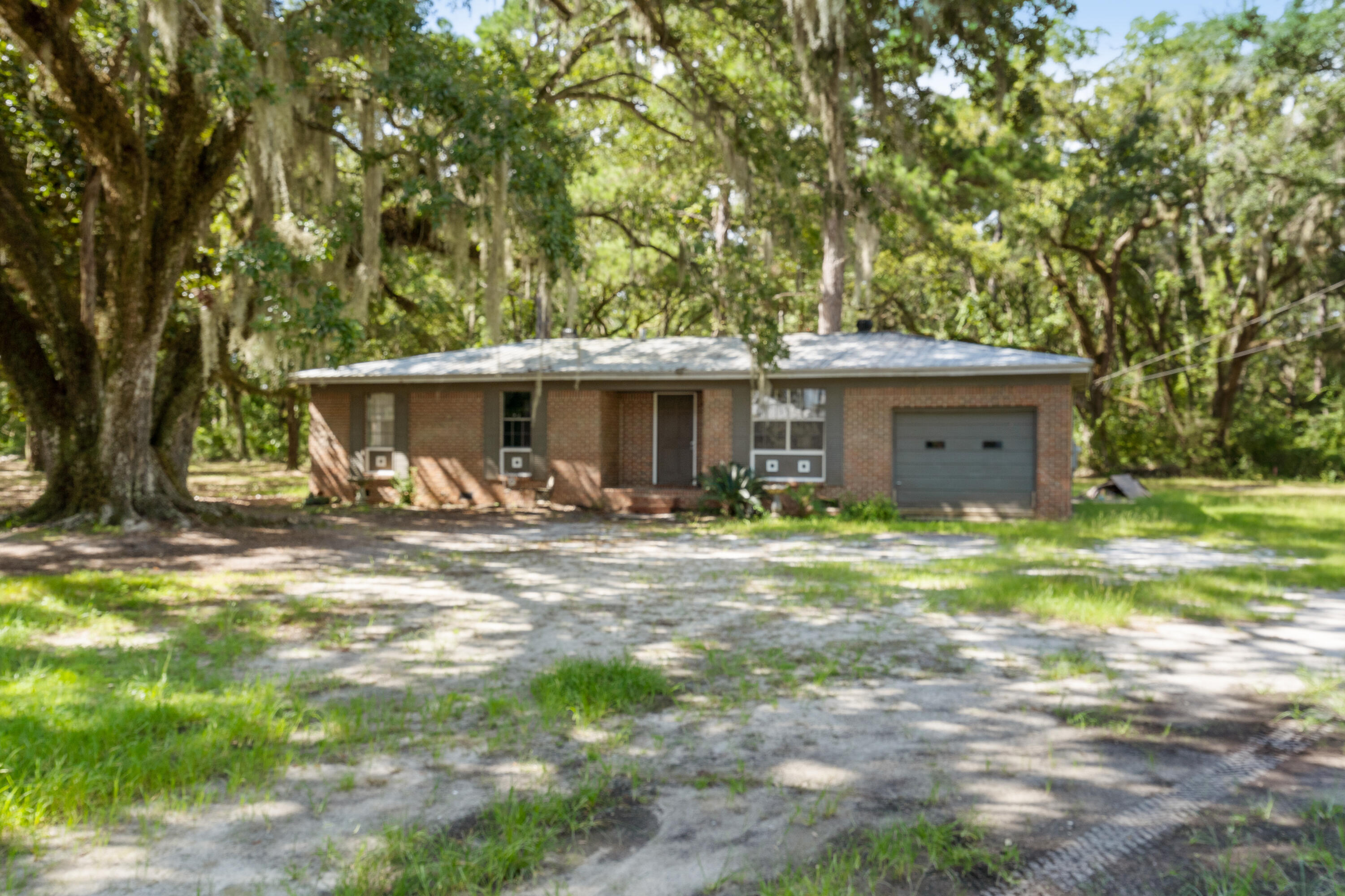 BAY GROVE - Residential