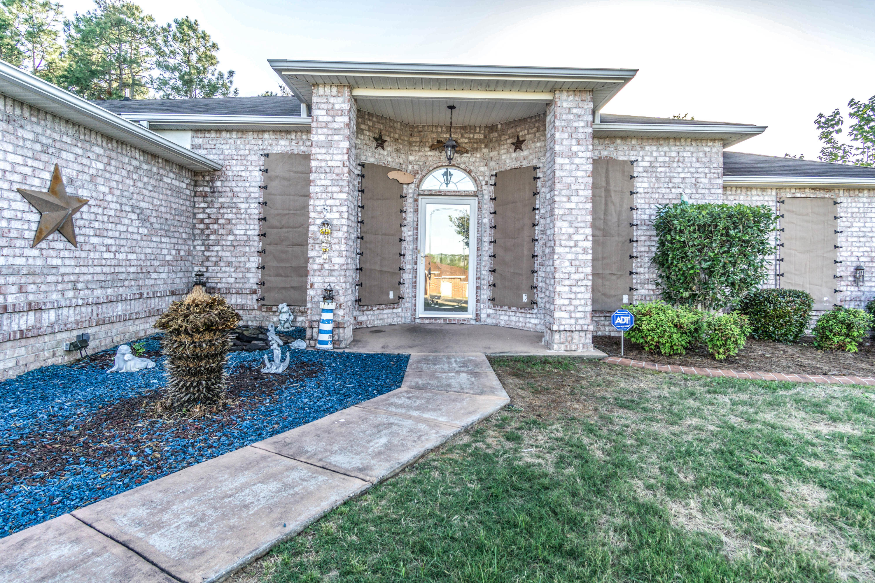 COUNTRYVIEW ESTATES 10TH ADDN - Residential