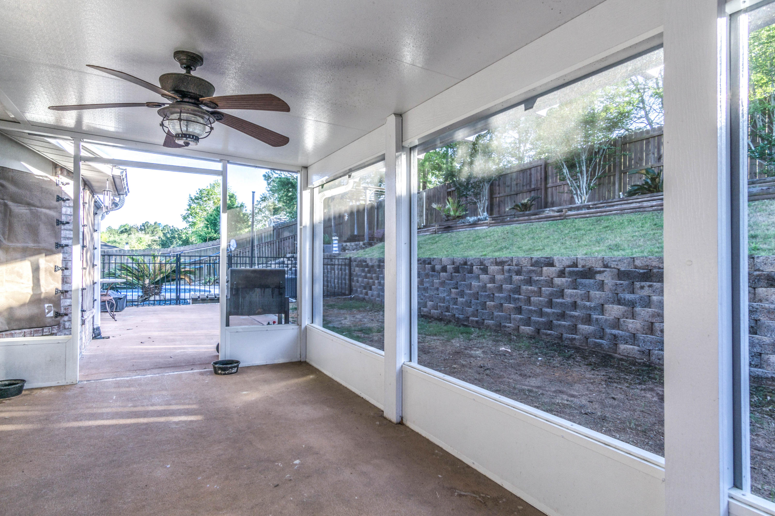 COUNTRYVIEW ESTATES 10TH ADDN - Residential