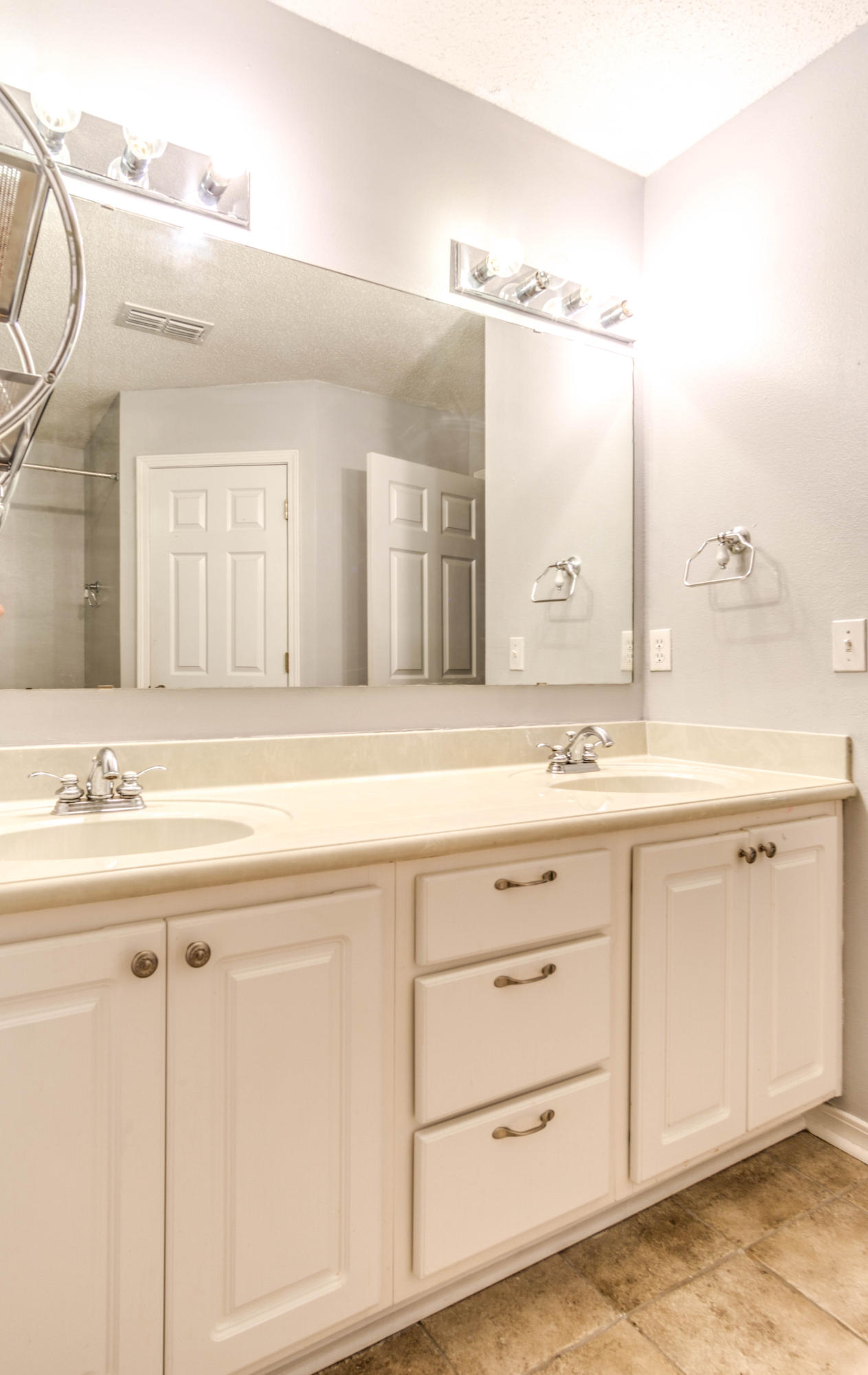 COUNTRYVIEW ESTATES 10TH ADDN - Residential