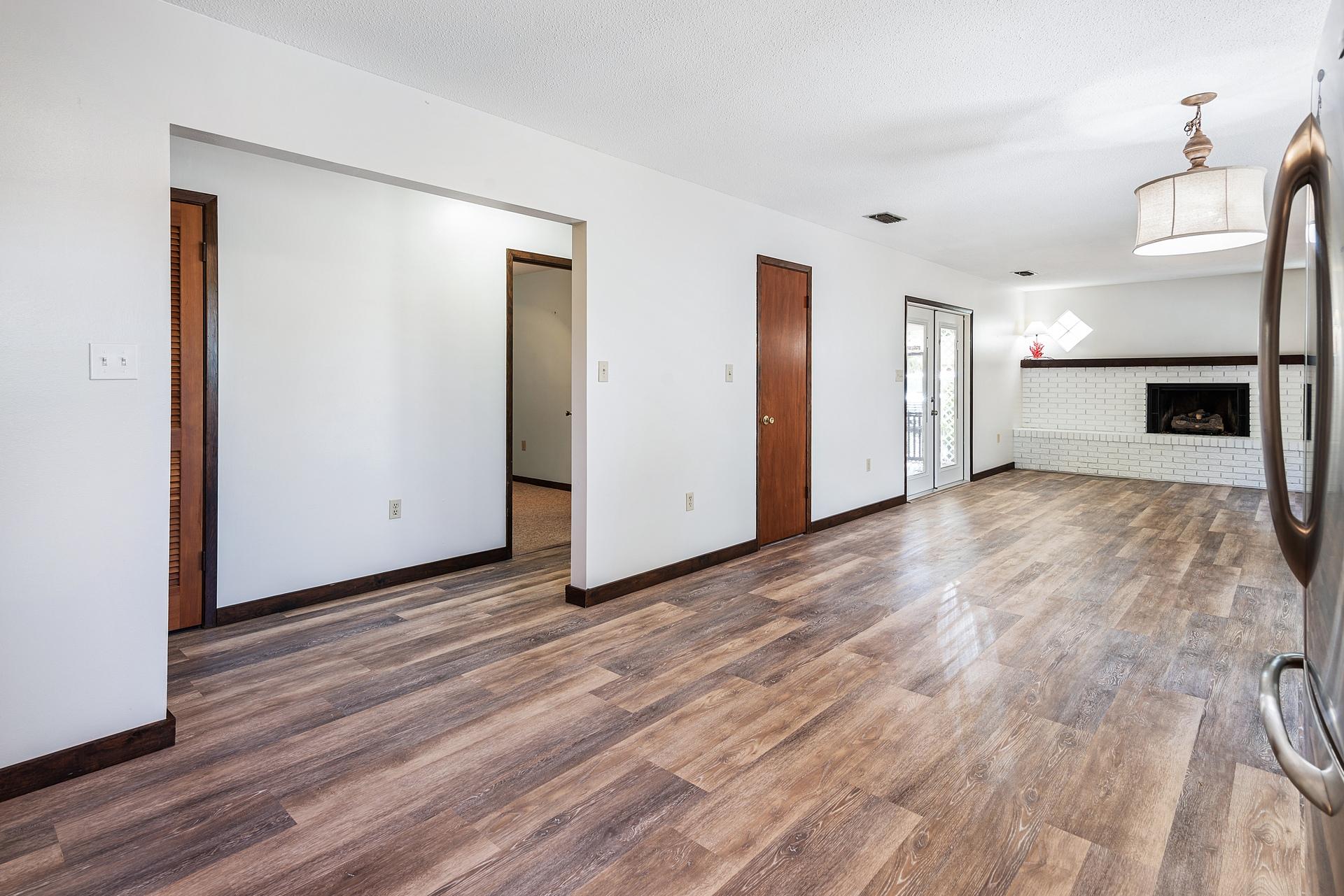 CRYSTAL BEACH - Residential