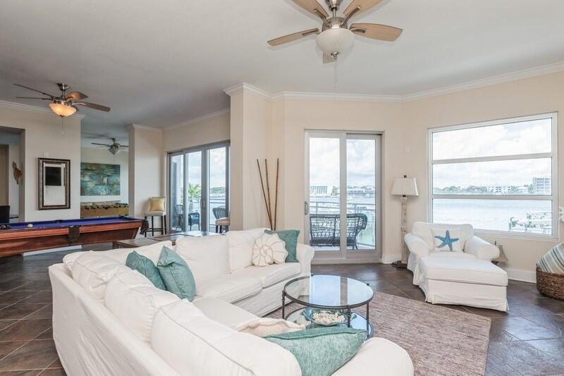 HARBOR LIGHTS - Residential