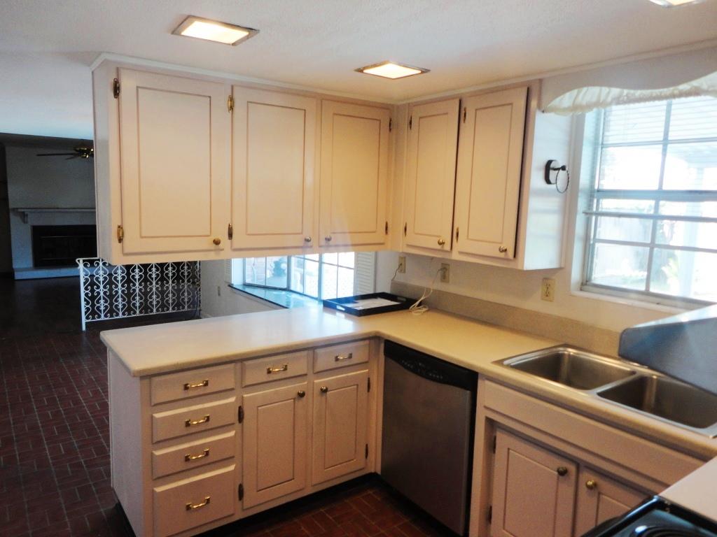 BAYOU WOODS 2ND ADDN - Residential