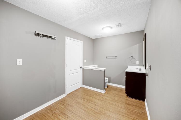 HOLLEY BY THE SEA - Residential