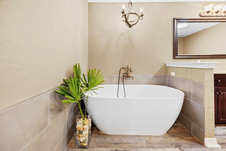 HOLLEY BY THE SEA - Residential