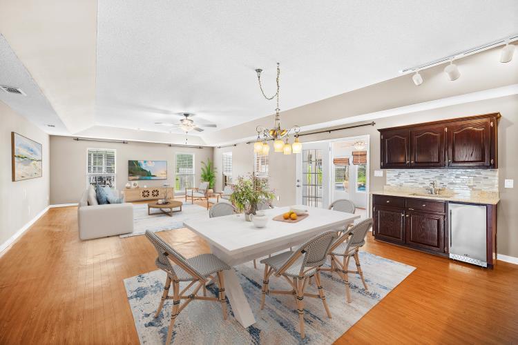 HOLLEY BY THE SEA - Residential
