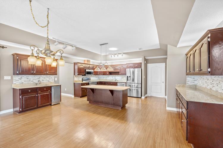 HOLLEY BY THE SEA - Residential