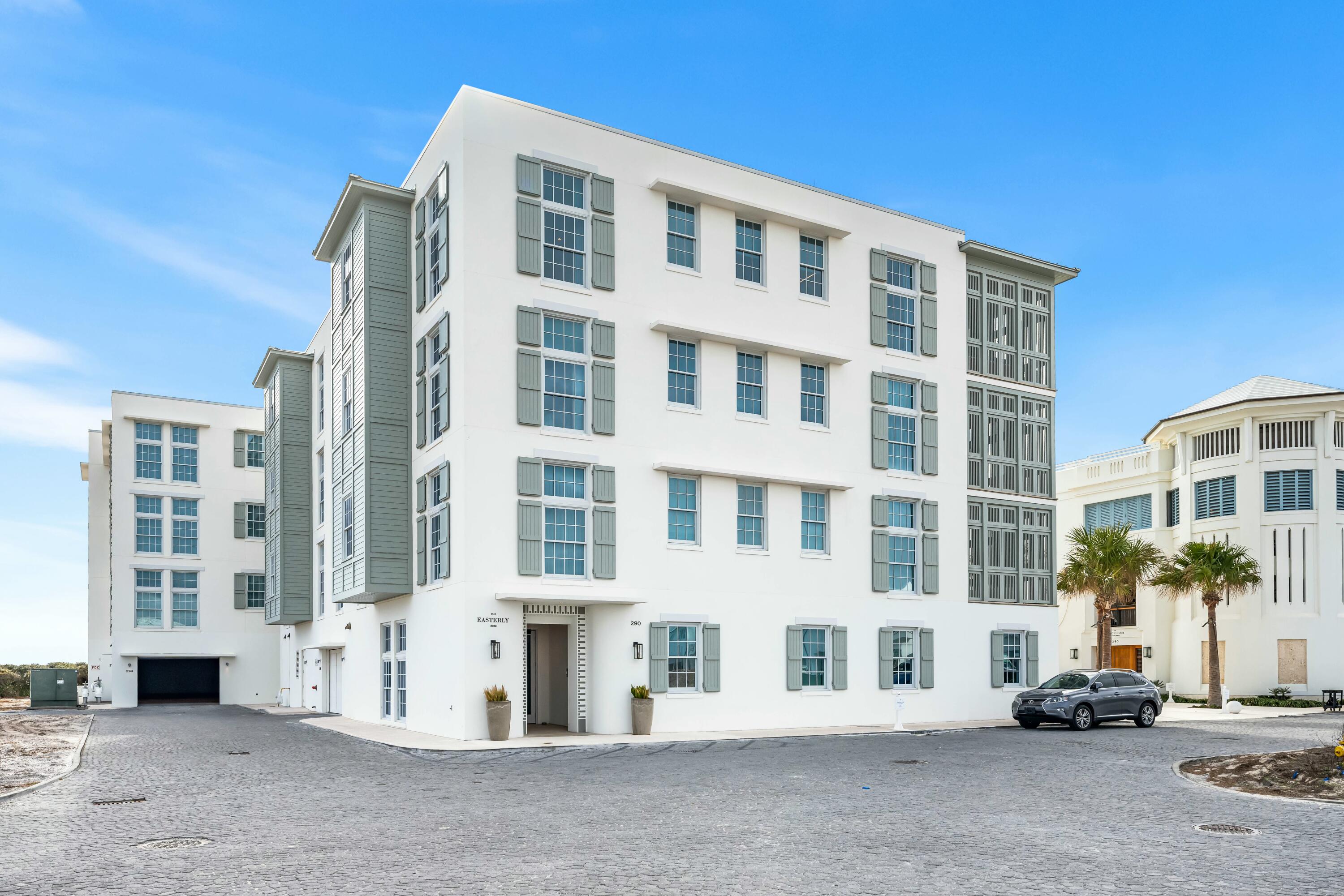 290 Sea Garden St E401