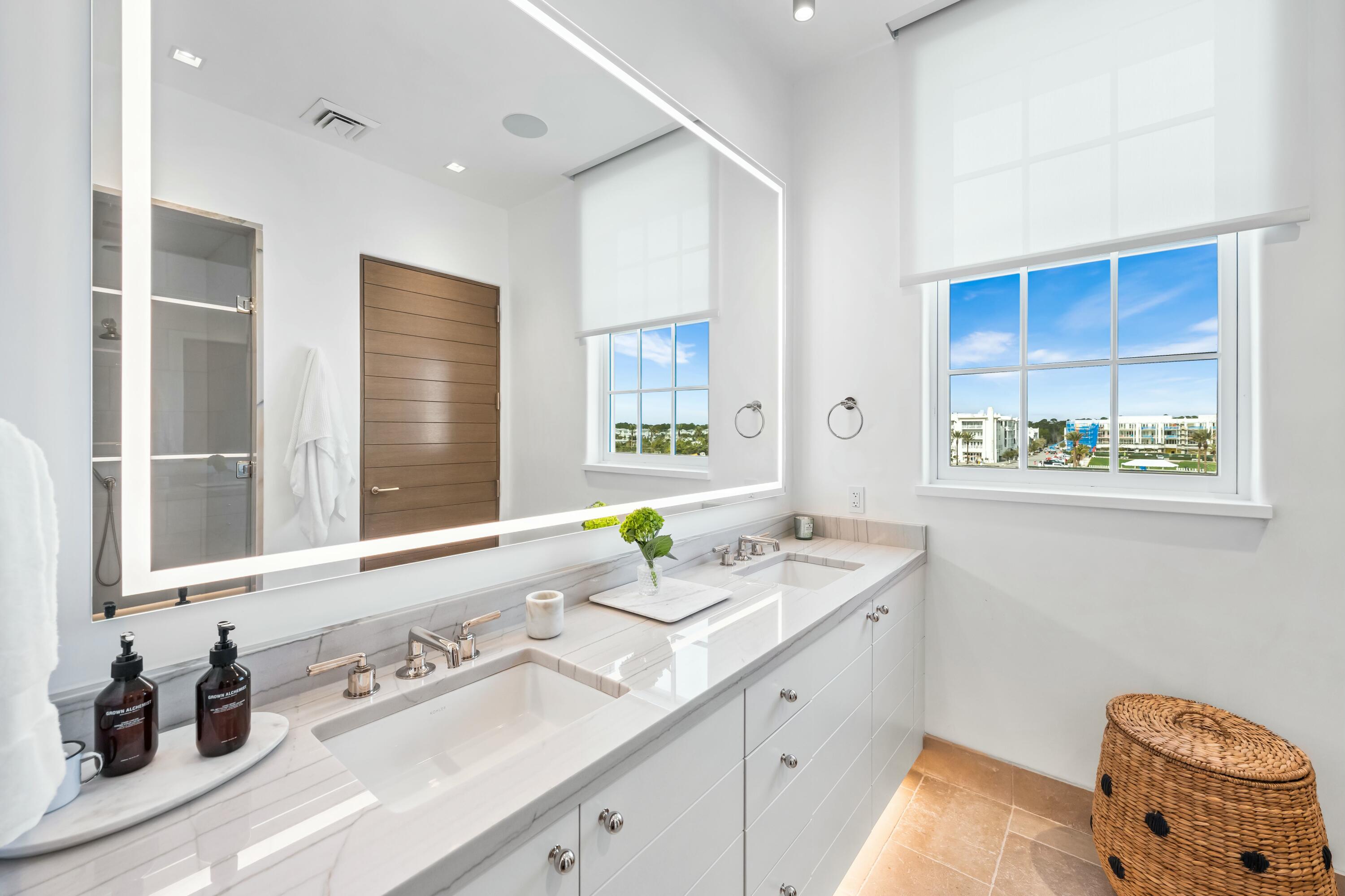 ALYS BEACH - Residential
