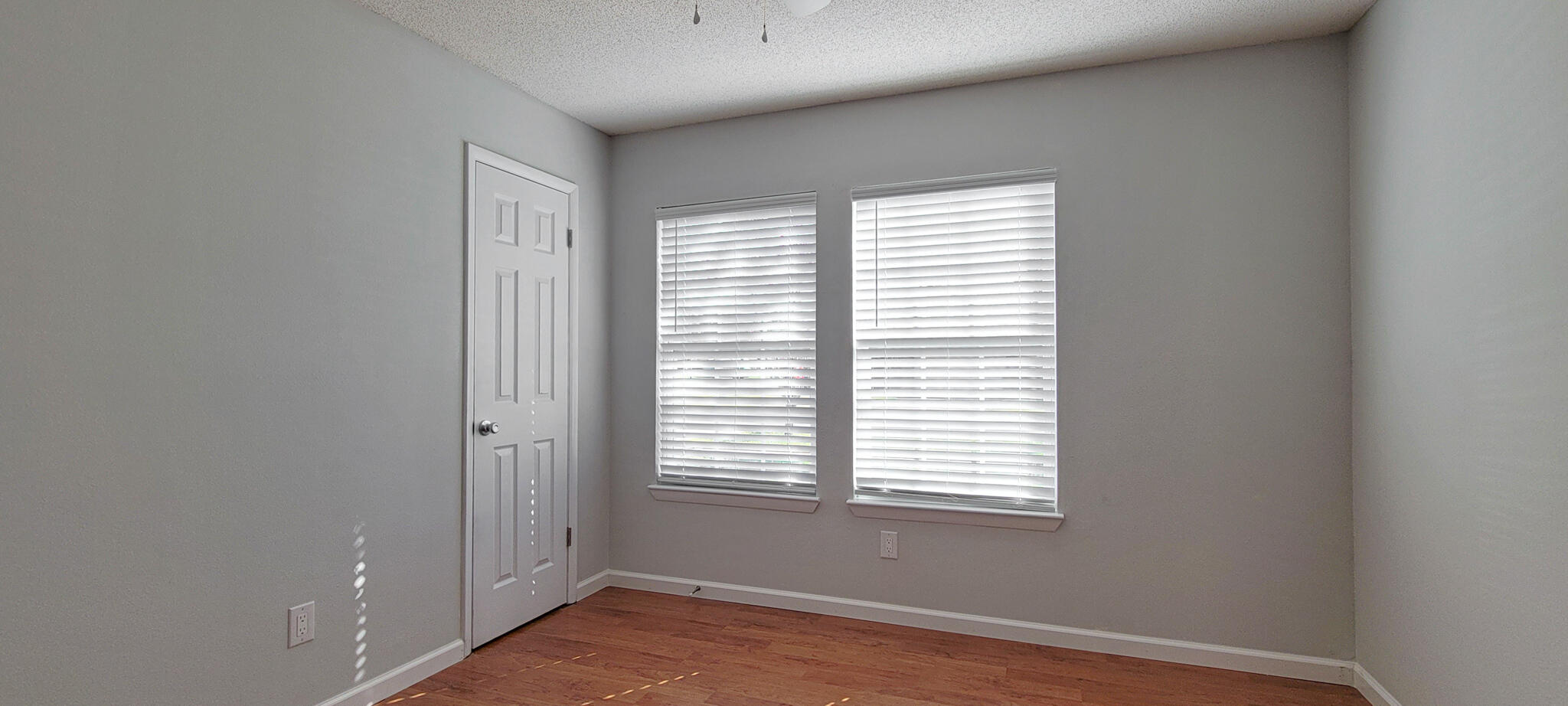 CHATEAU PRES DE LA MER - Residential