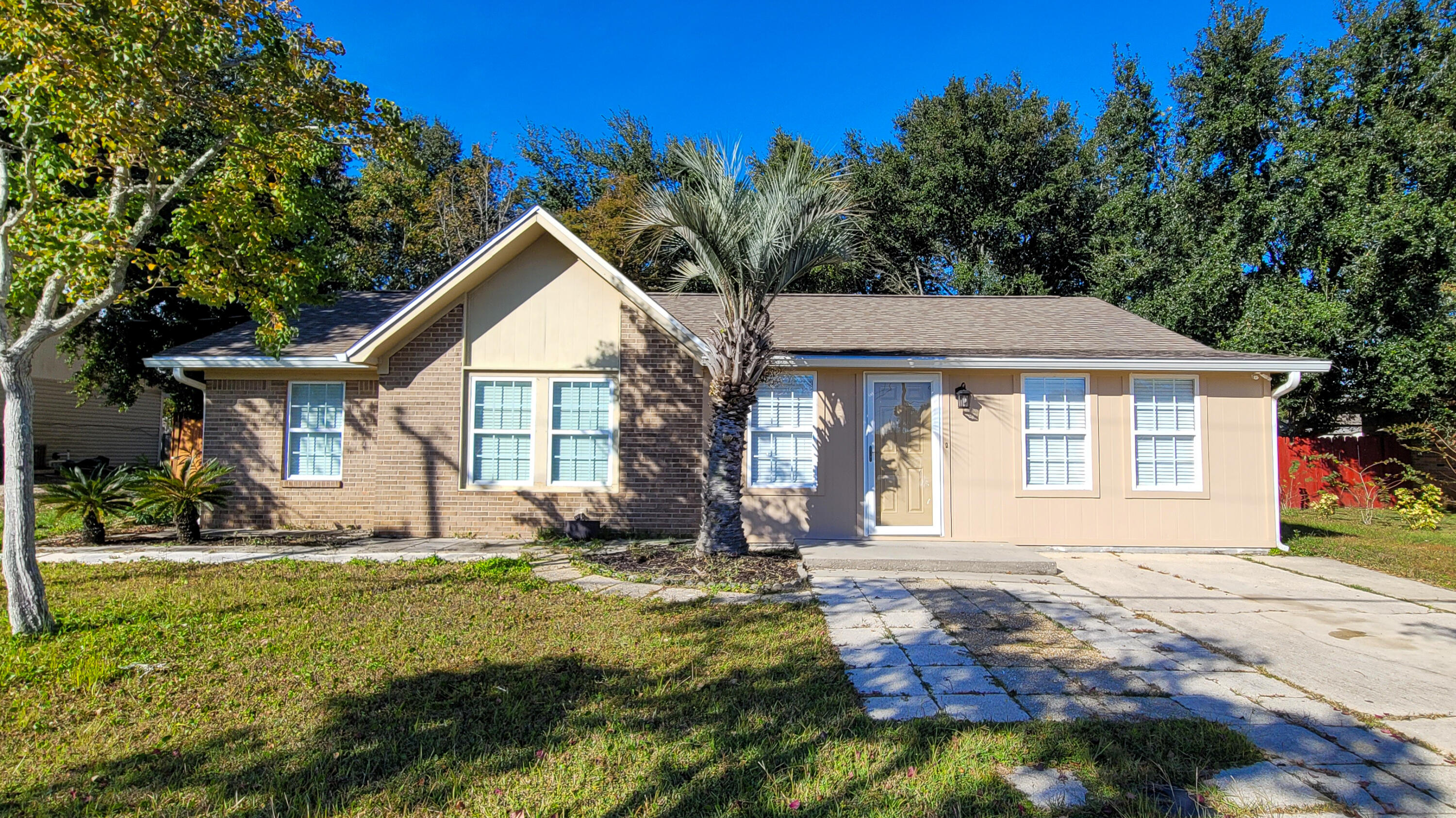 CHATEAU PRES DE LA MER - Residential