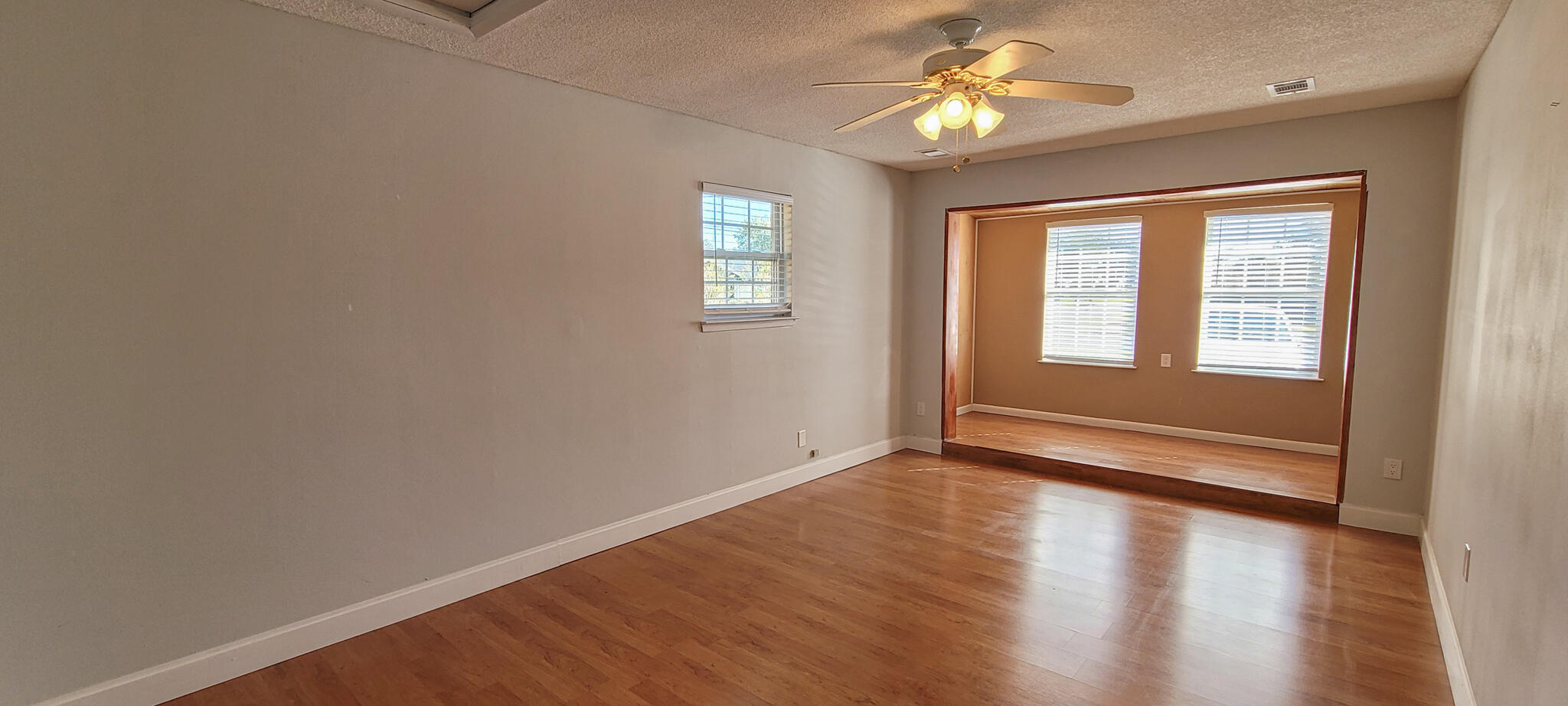 CHATEAU PRES DE LA MER - Residential