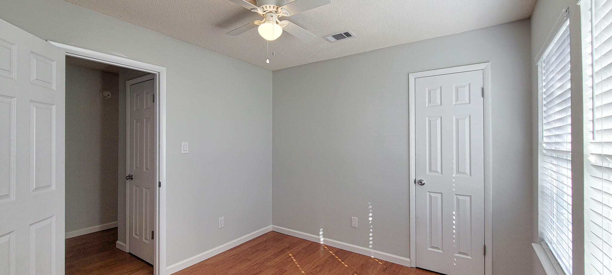 CHATEAU PRES DE LA MER - Residential