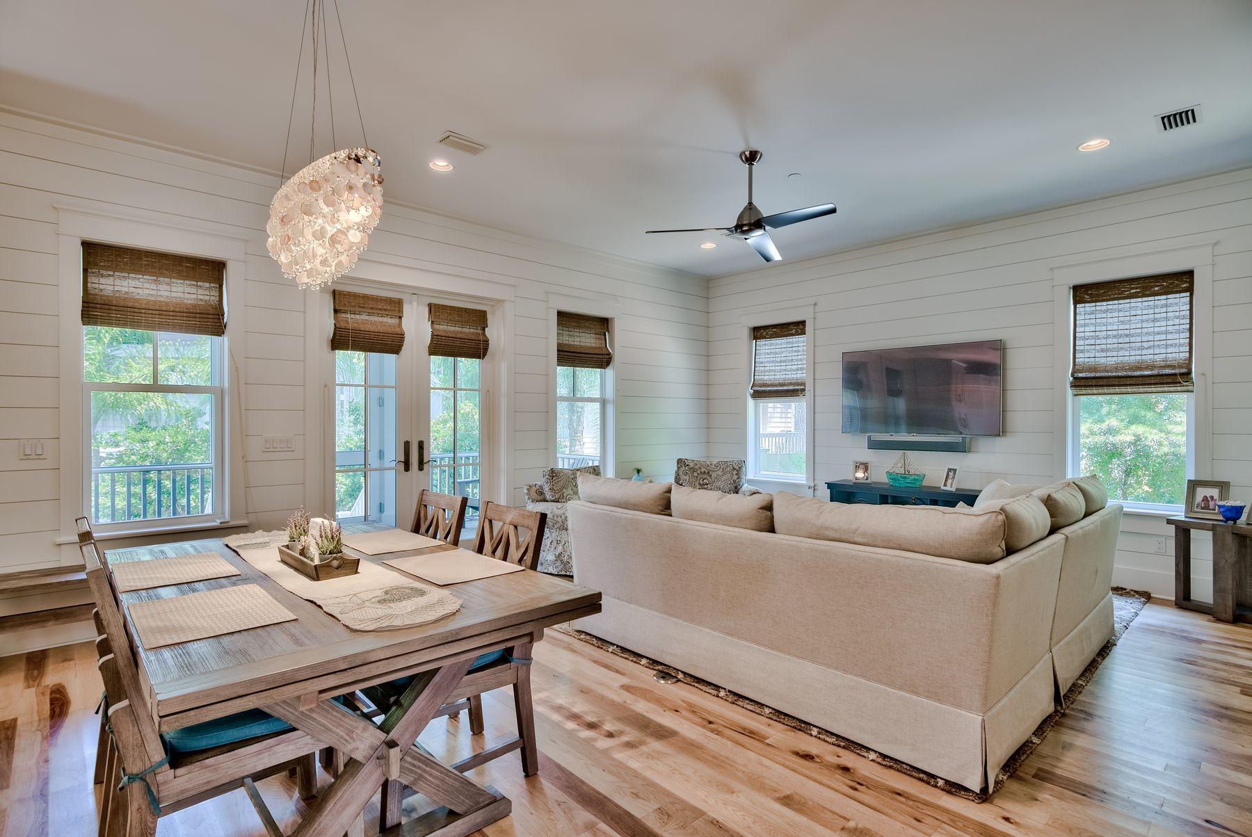 VILLAGE OF WHITE CLIFFS THE - Residential