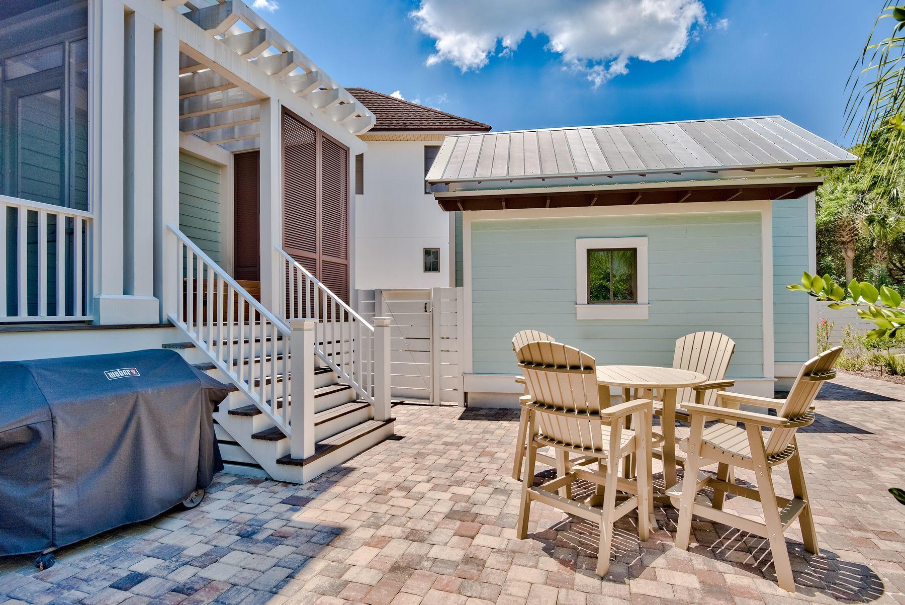 VILLAGE OF WHITE CLIFFS THE - Residential