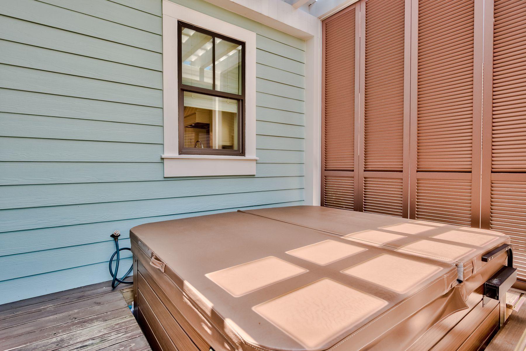 VILLAGE OF WHITE CLIFFS THE - Residential