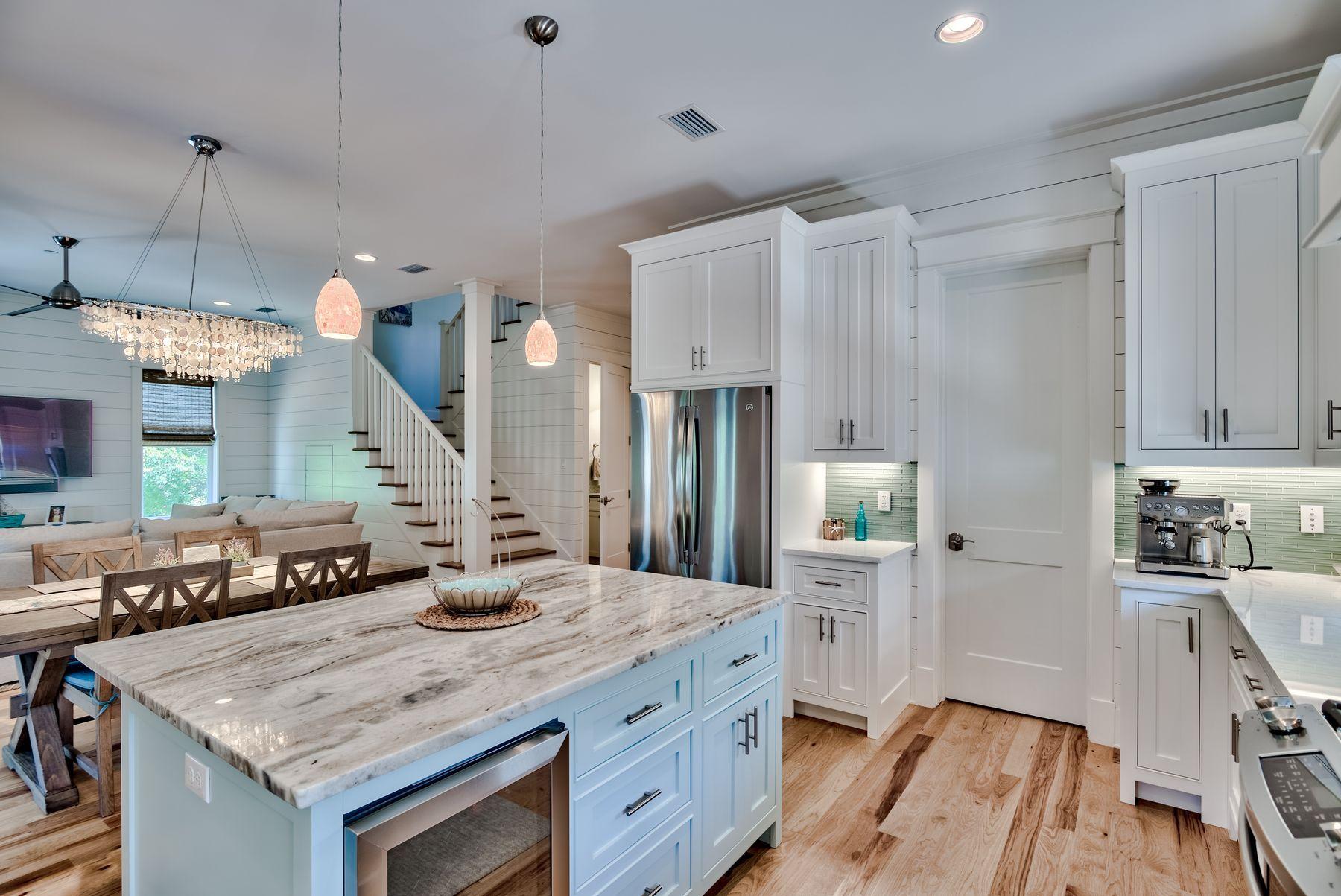 VILLAGE OF WHITE CLIFFS THE - Residential