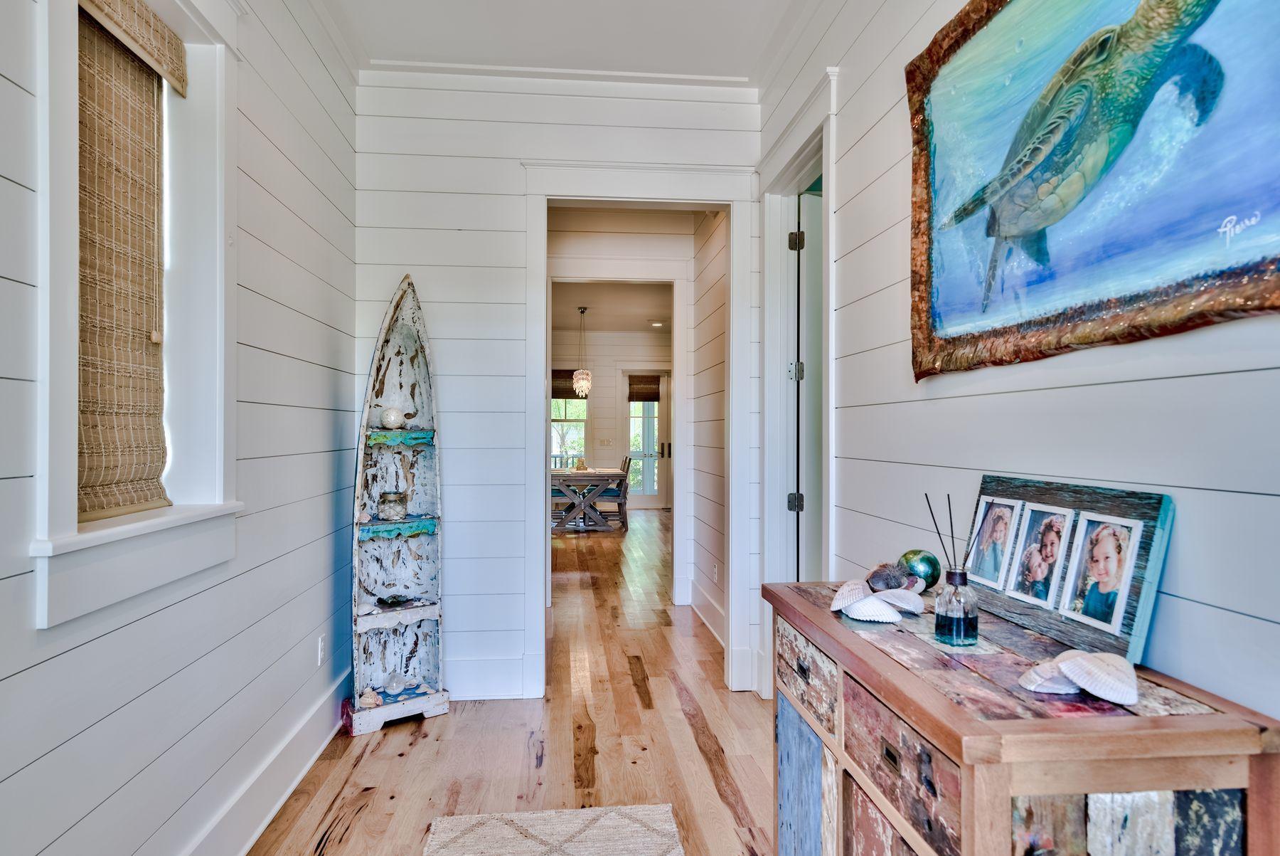 VILLAGE OF WHITE CLIFFS THE - Residential