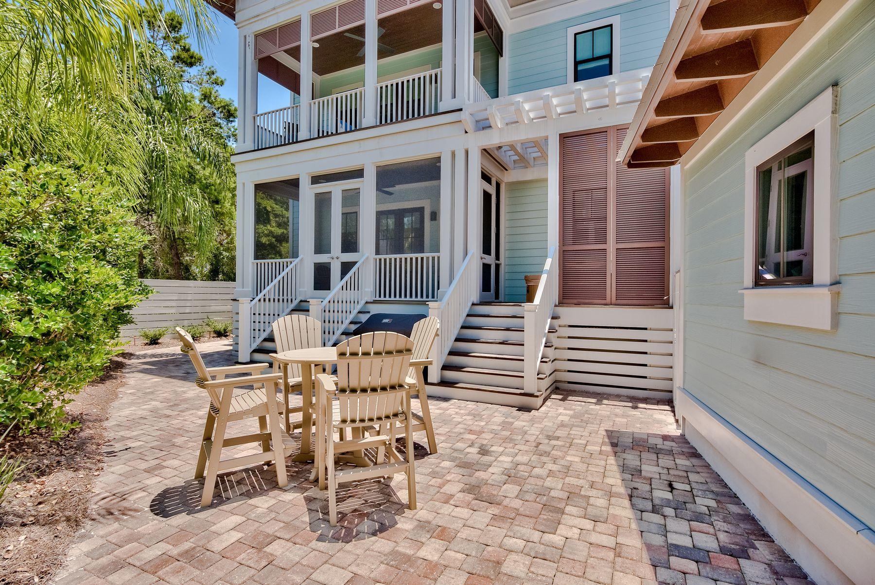 VILLAGE OF WHITE CLIFFS THE - Residential