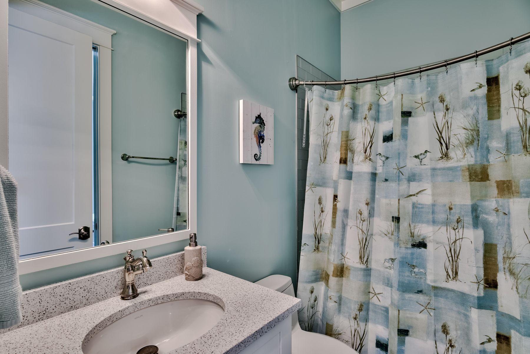 VILLAGE OF WHITE CLIFFS THE - Residential