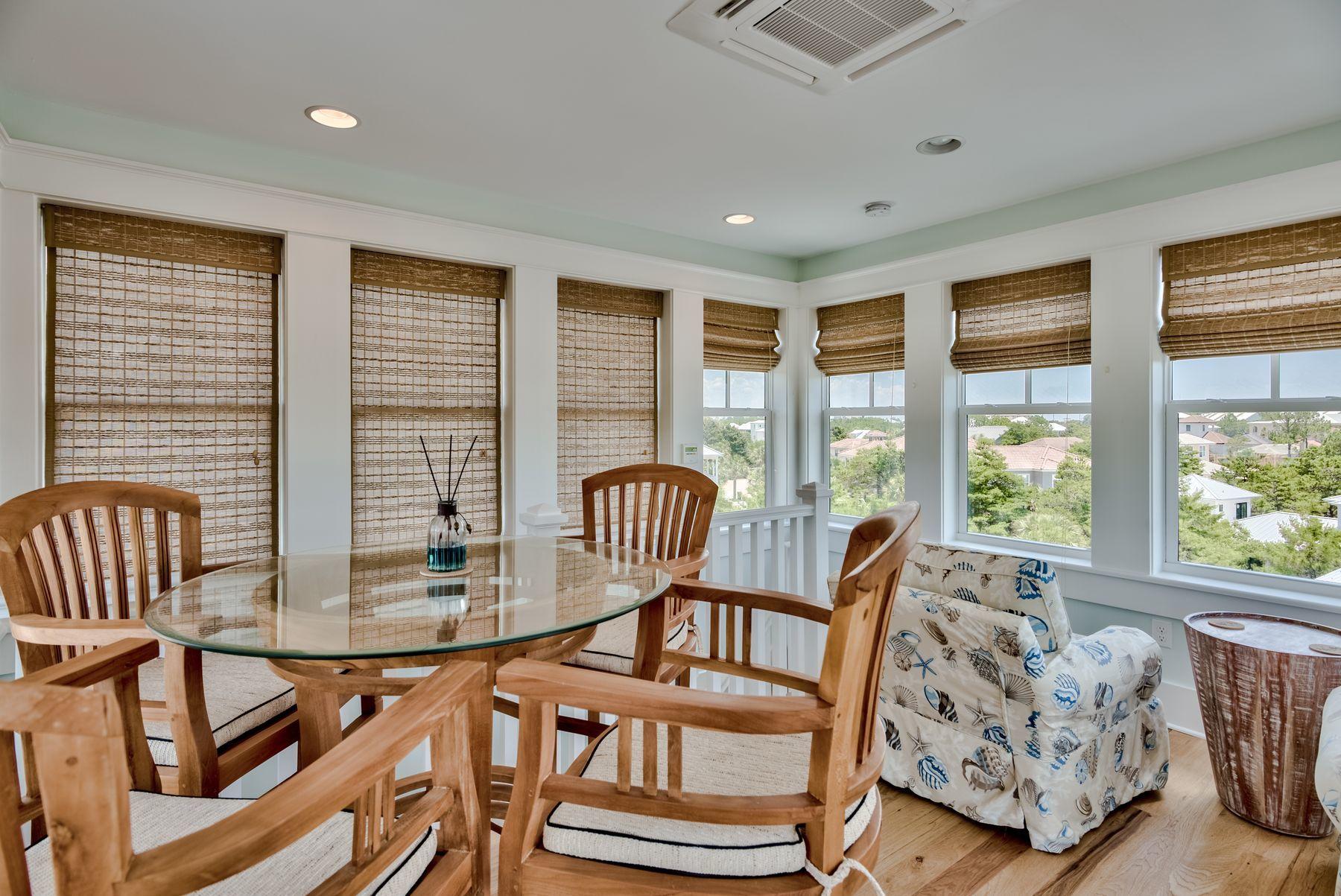 VILLAGE OF WHITE CLIFFS THE - Residential