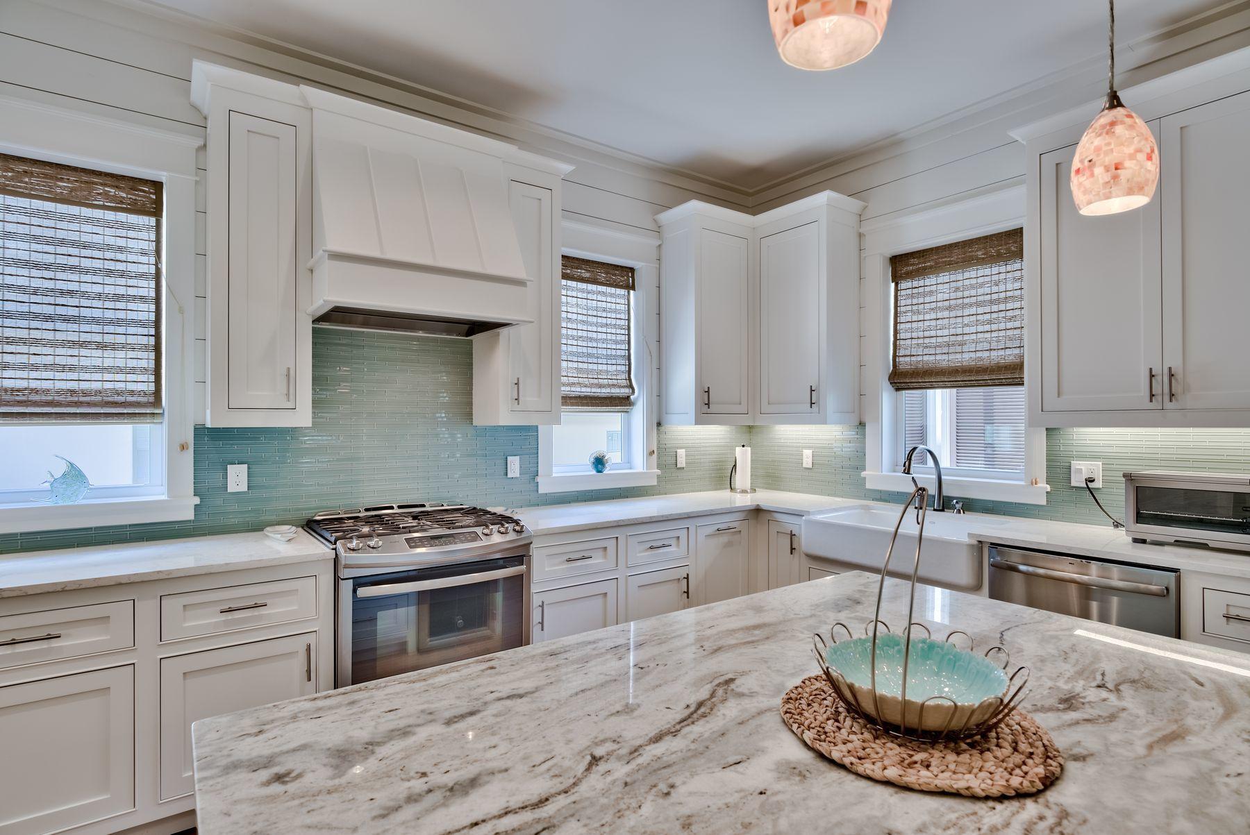 VILLAGE OF WHITE CLIFFS THE - Residential