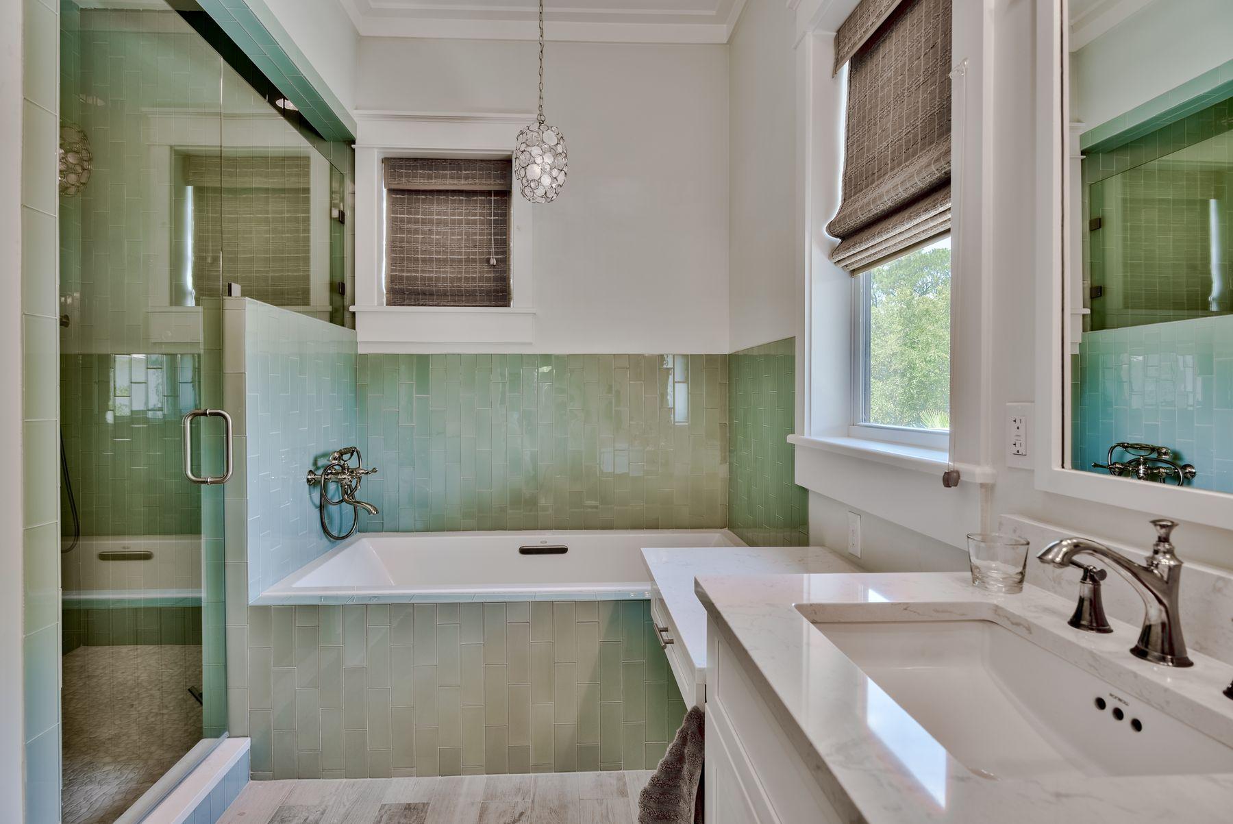 VILLAGE OF WHITE CLIFFS THE - Residential