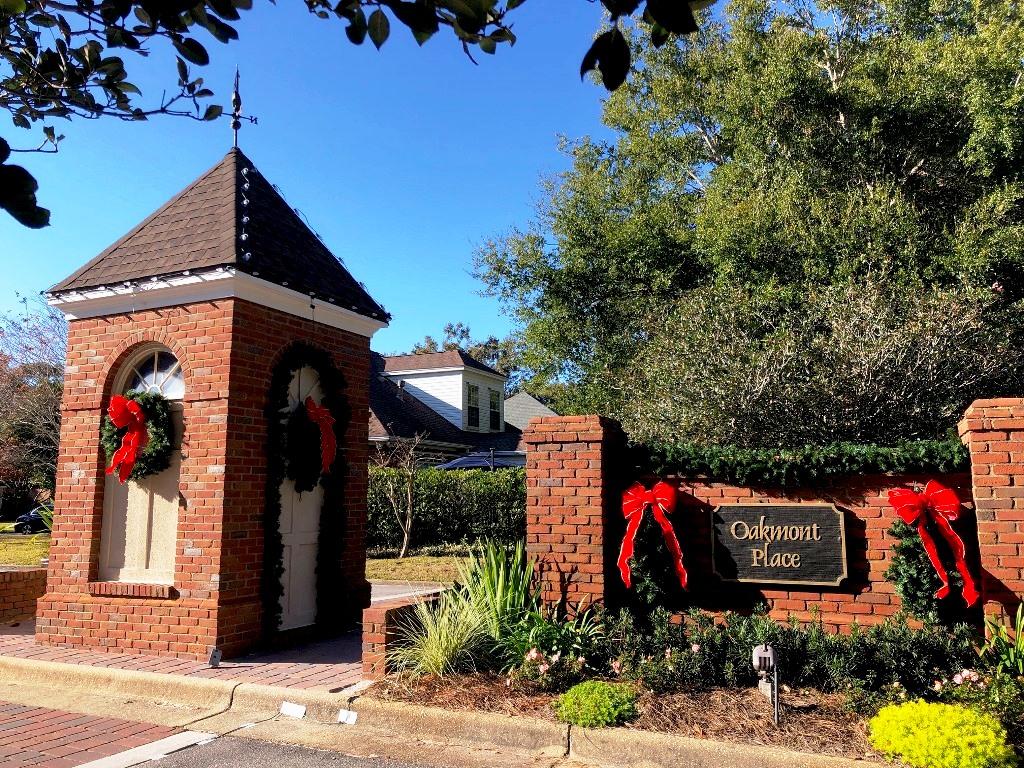 OAKMONT PLACE - Residential