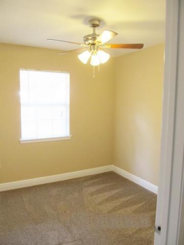 VIKING MANOR PH 1 - Residential Lease