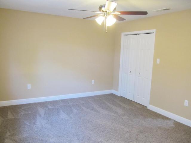 VIKING MANOR PH 1 - Residential Lease