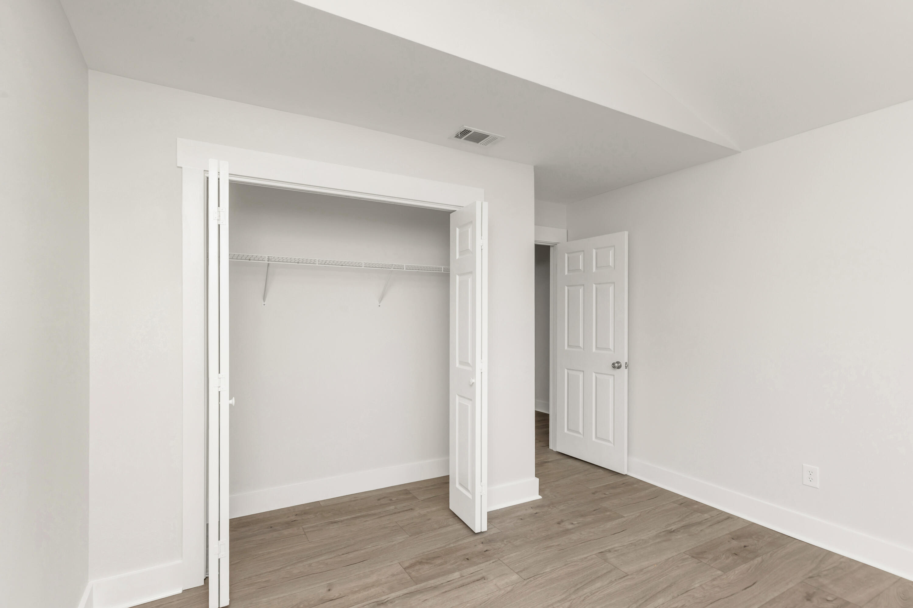 EMERALD BREEZE ESTATES - Residential