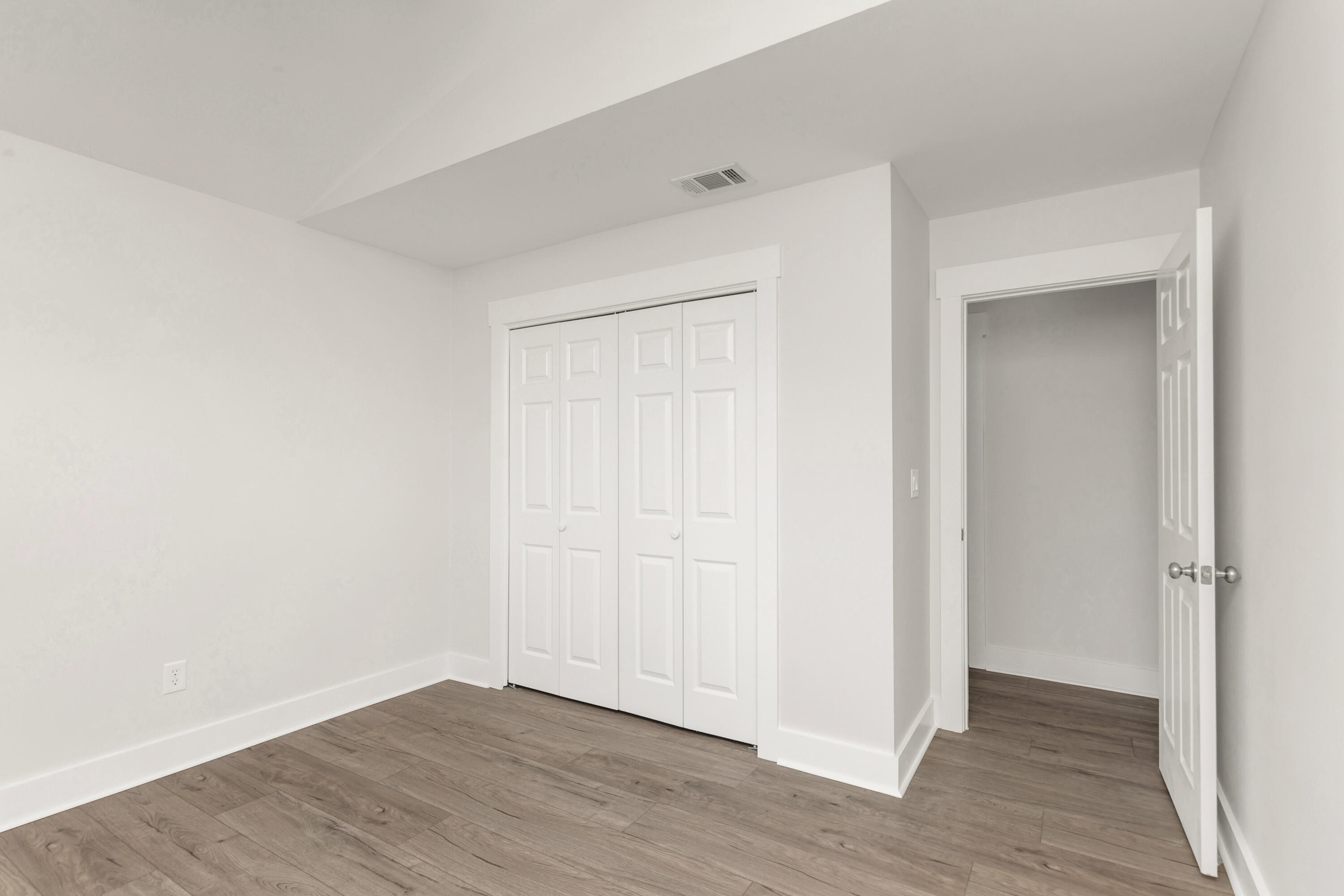 EMERALD BREEZE ESTATES - Residential