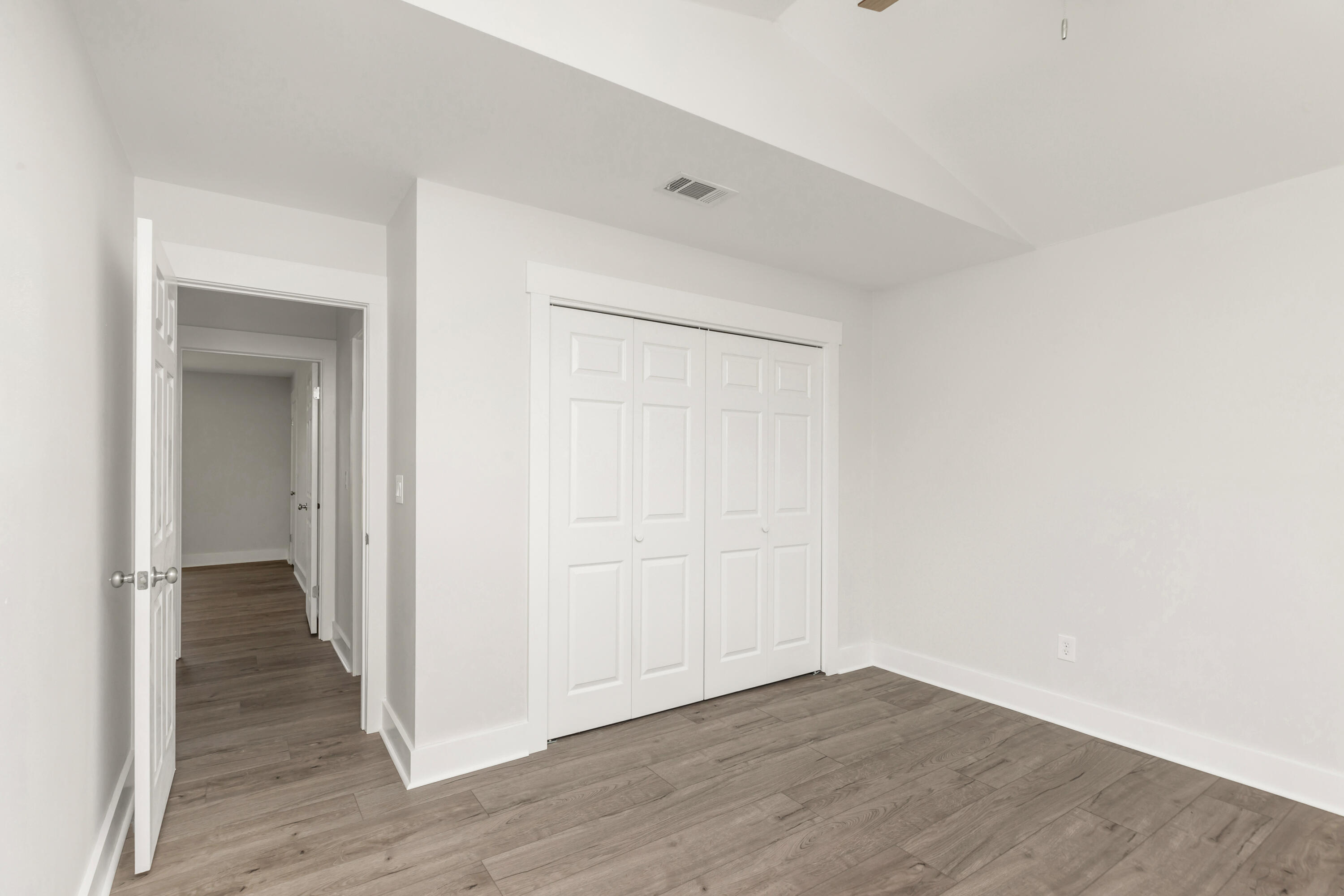 EMERALD BREEZE ESTATES - Residential