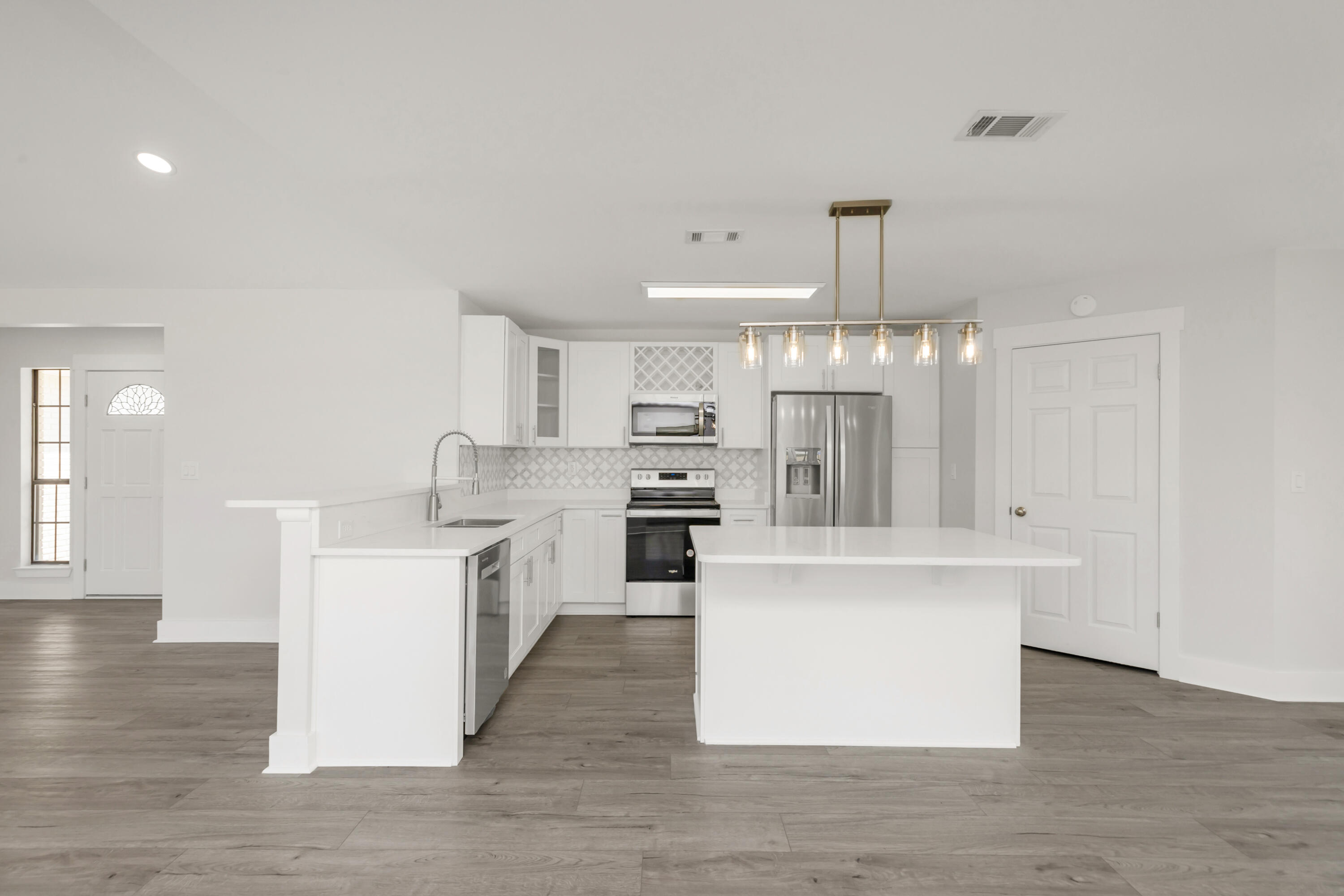 EMERALD BREEZE ESTATES - Residential