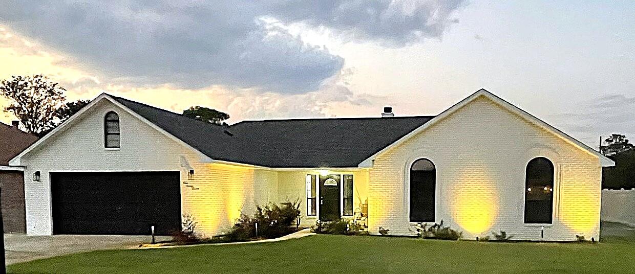 EMERALD BREEZE ESTATES - Residential