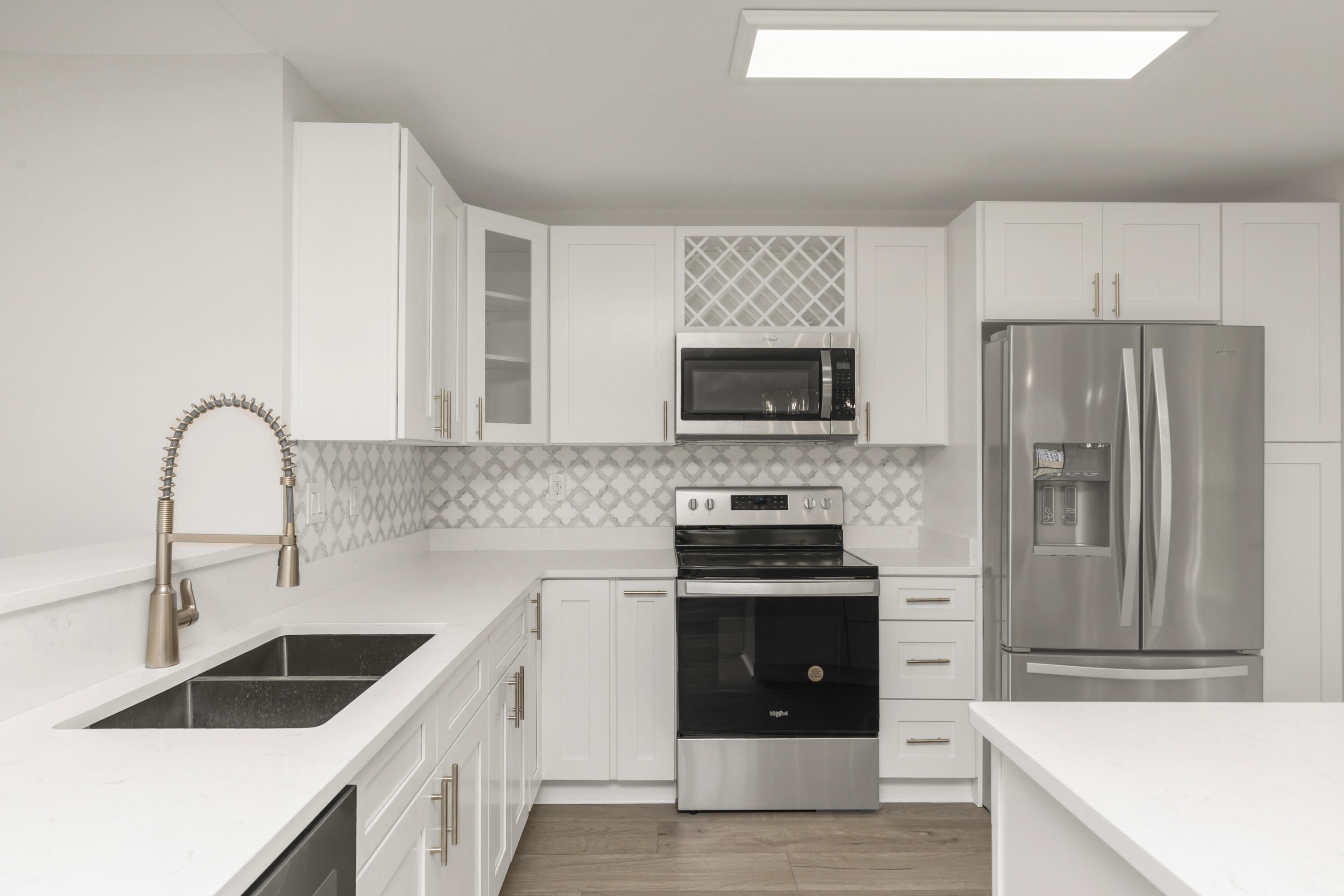 EMERALD BREEZE ESTATES - Residential